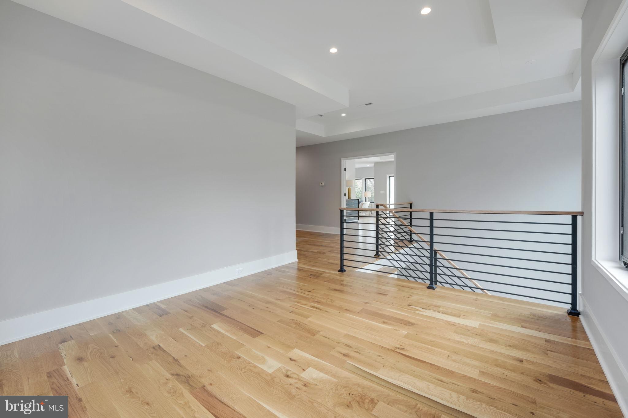 CHESTERBROOK WOODS - Residential