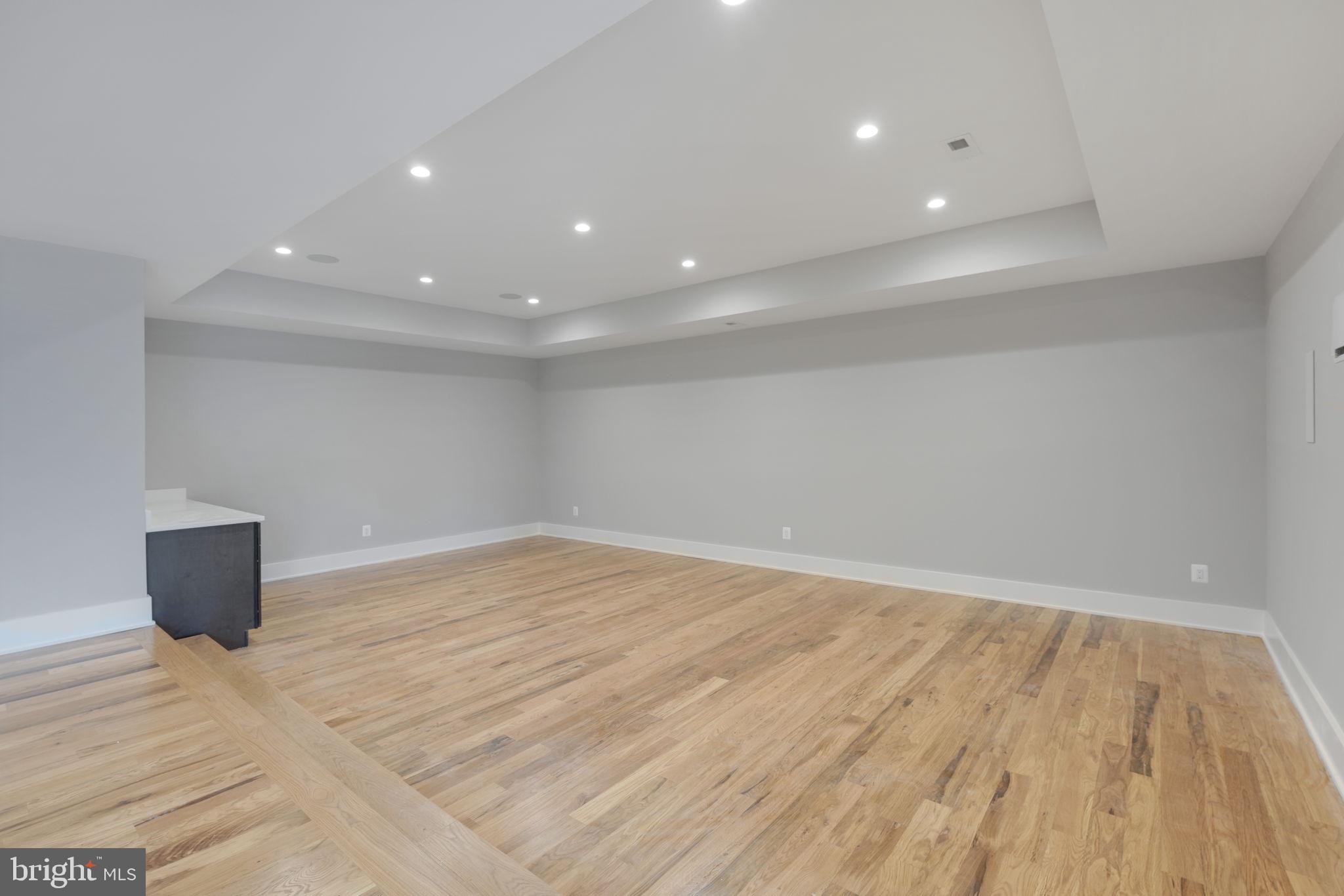 CHESTERBROOK WOODS - Residential