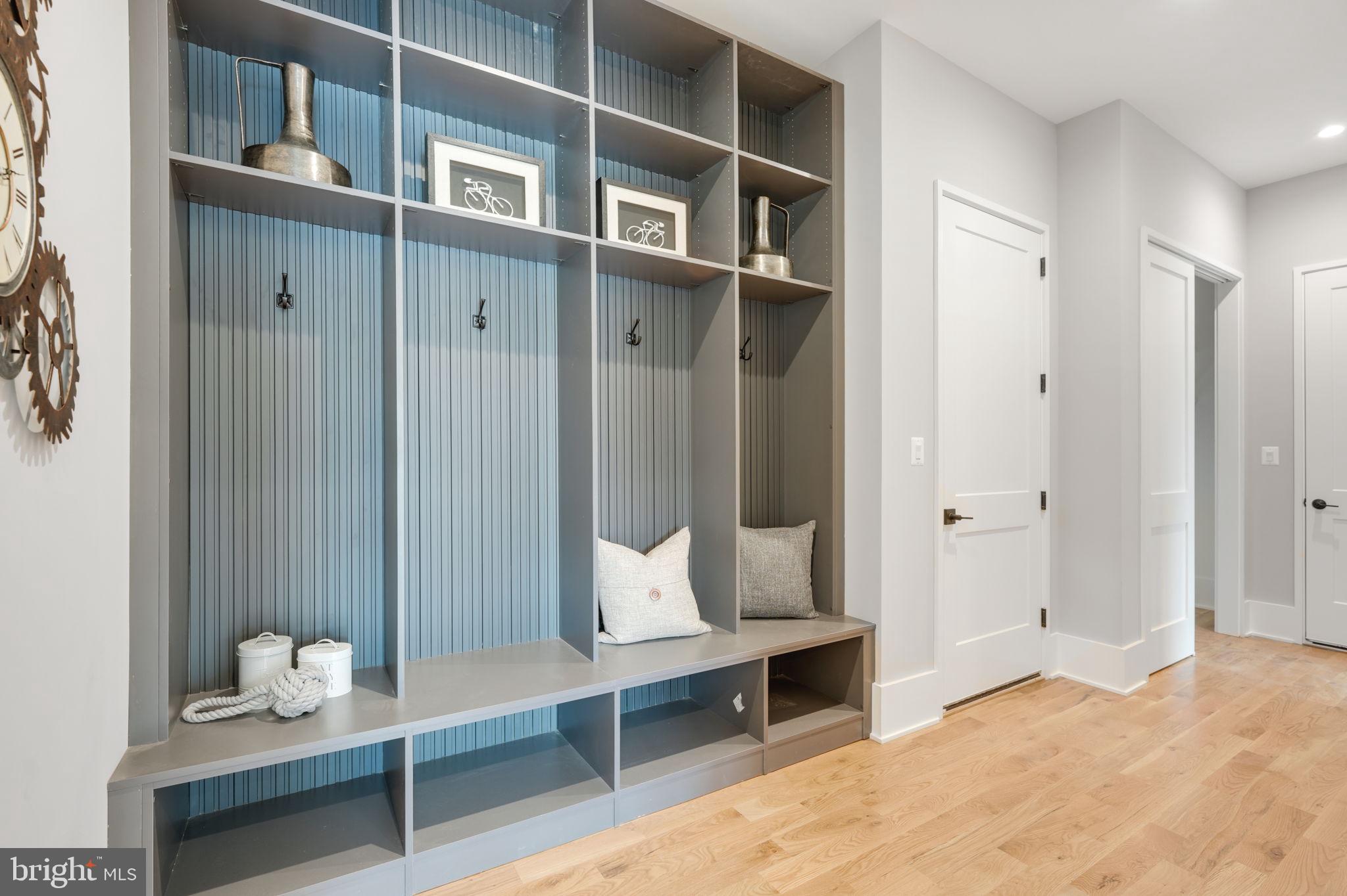 CHESTERBROOK WOODS - Residential