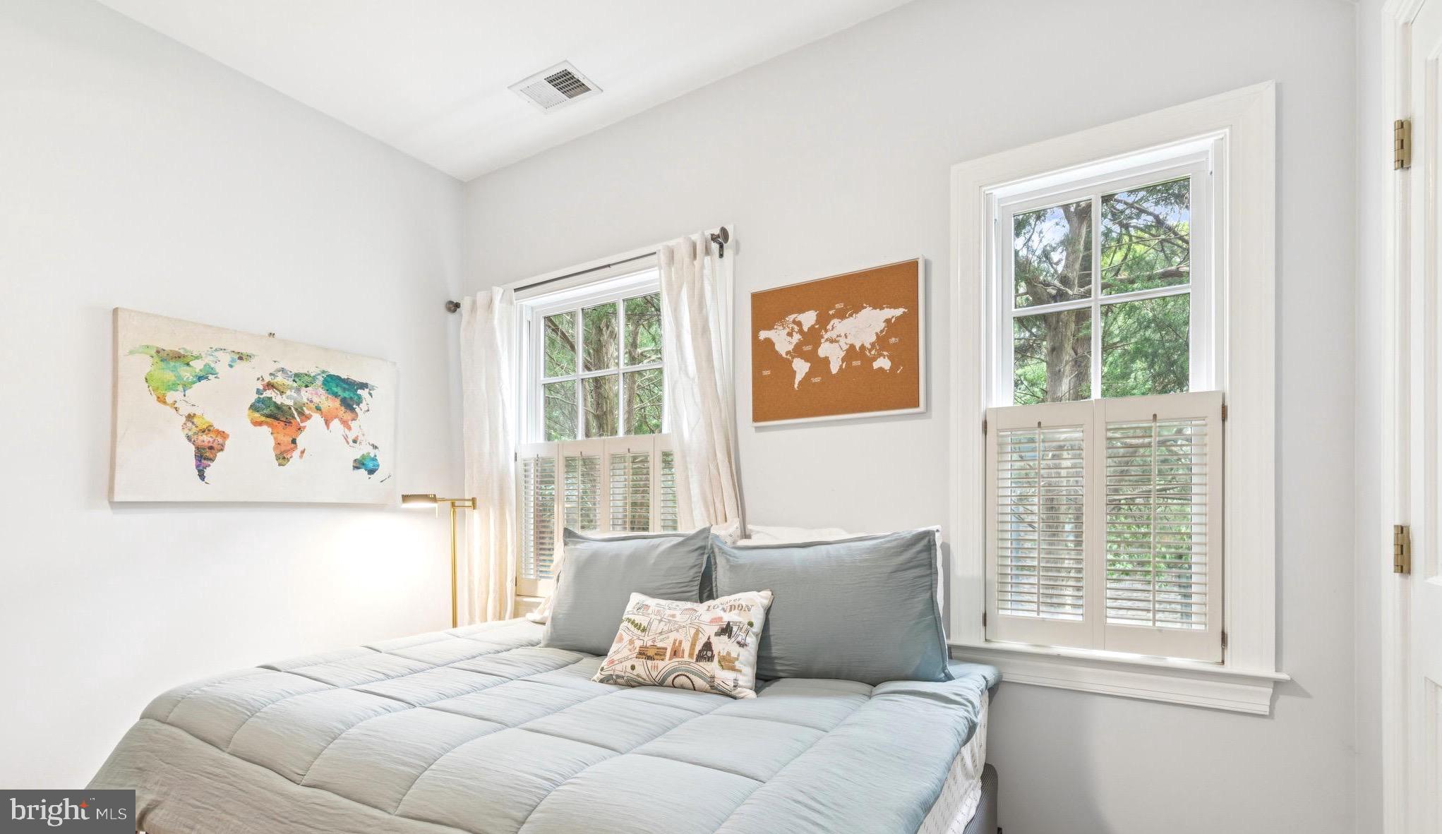 WEST ANNAPOLIS - Residential