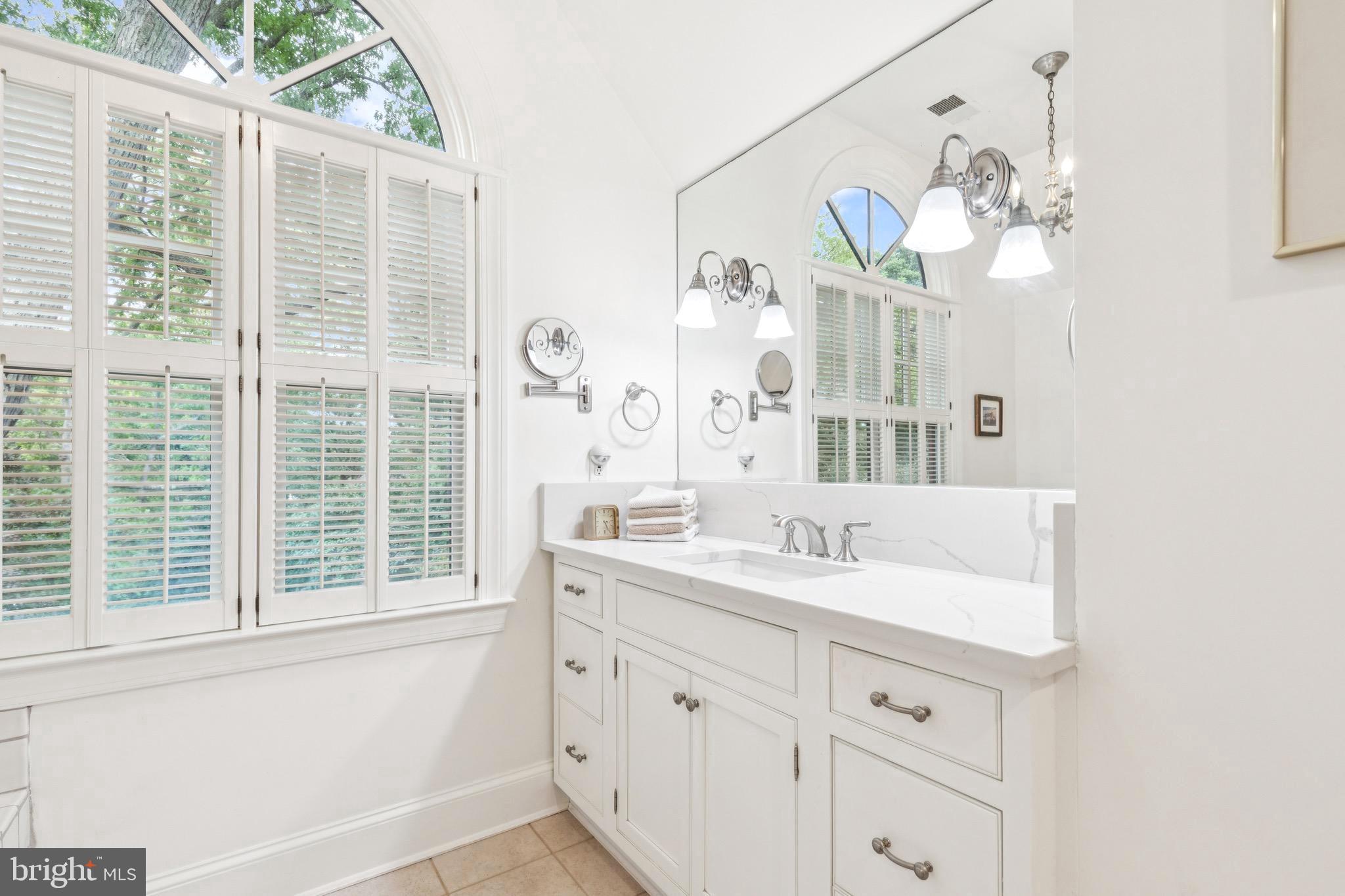 WEST ANNAPOLIS - Residential