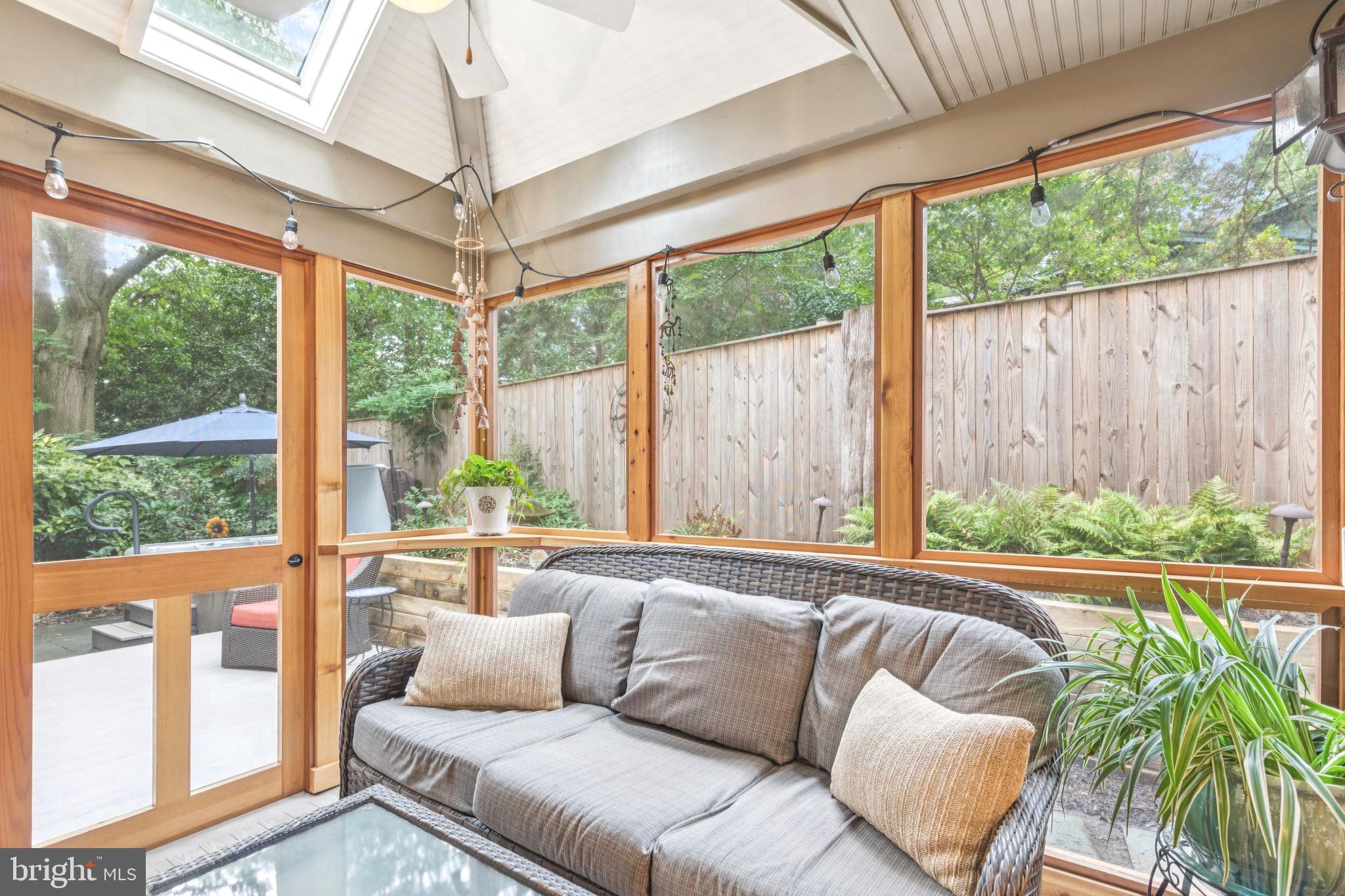 WEST ANNAPOLIS - Residential