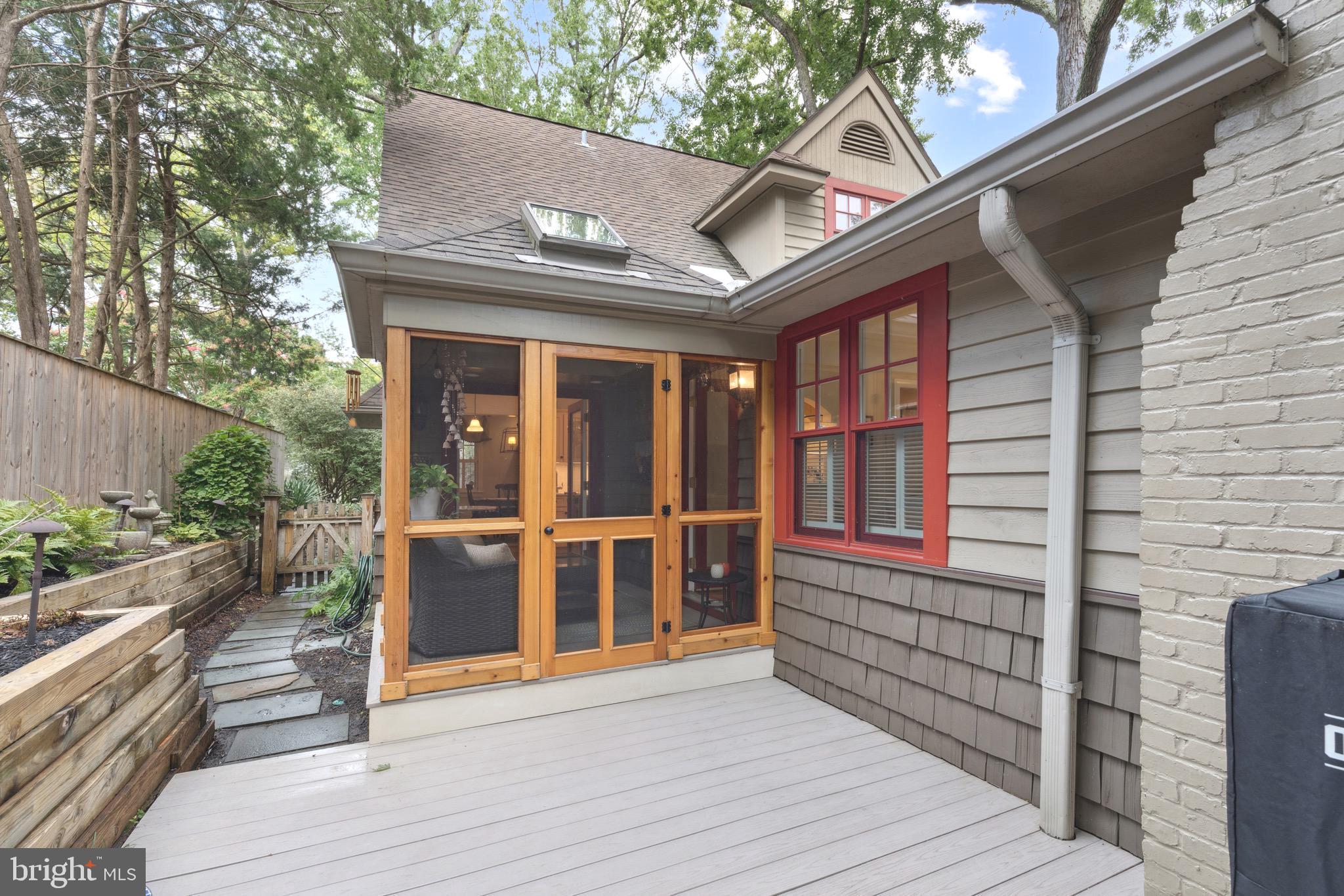 WEST ANNAPOLIS - Residential