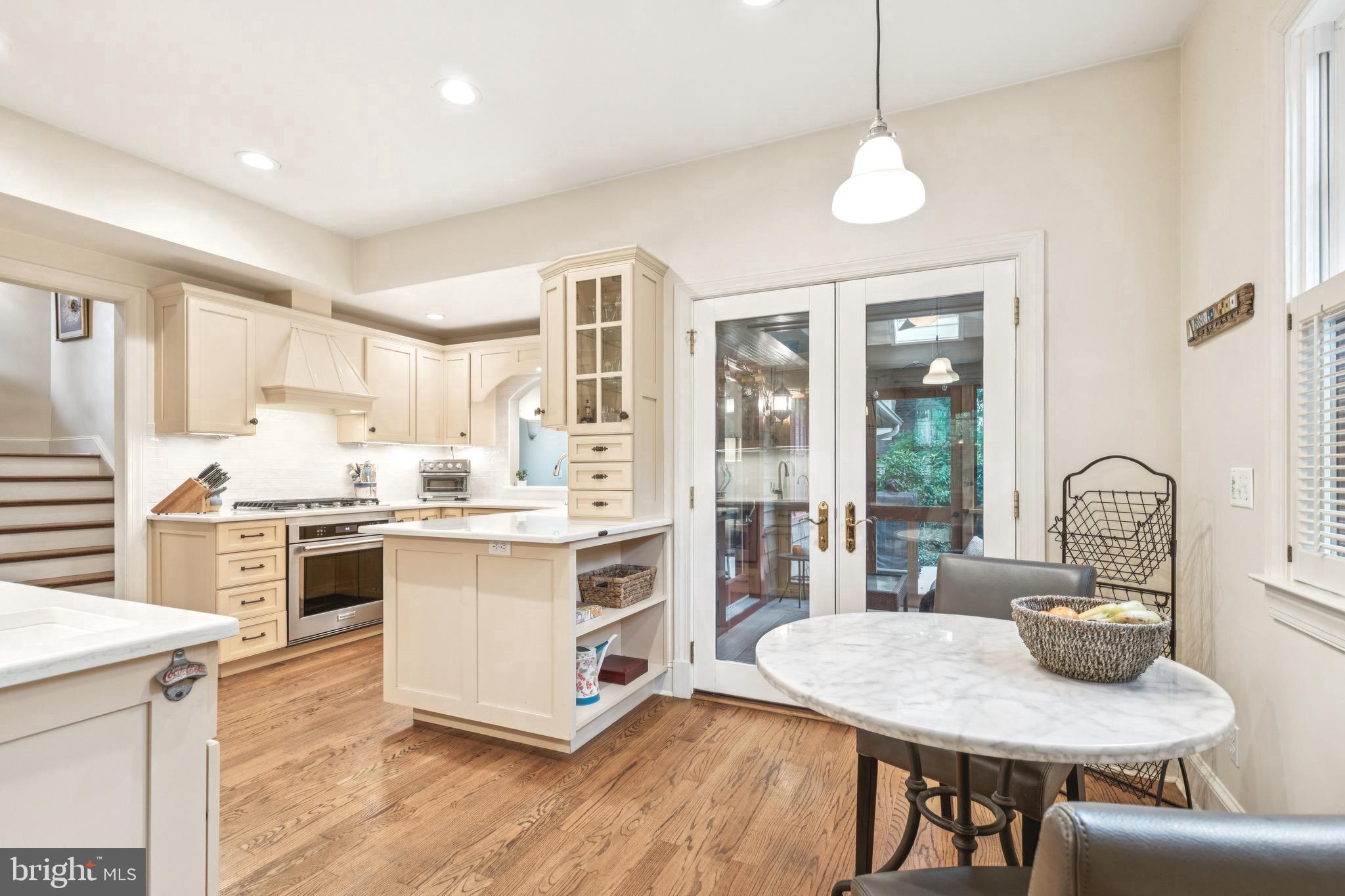 WEST ANNAPOLIS - Residential