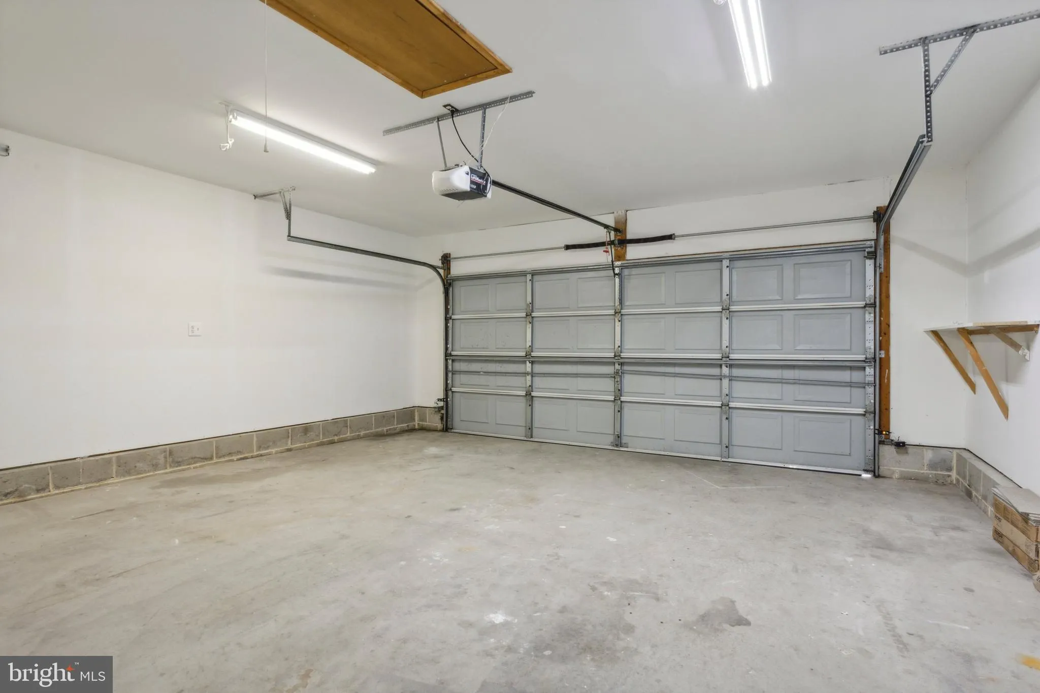 Sicklerville, New Jersey 08081, United States, 3 Bedrooms Bedrooms, ,3 BathroomsBathrooms,Residential,Active,41907