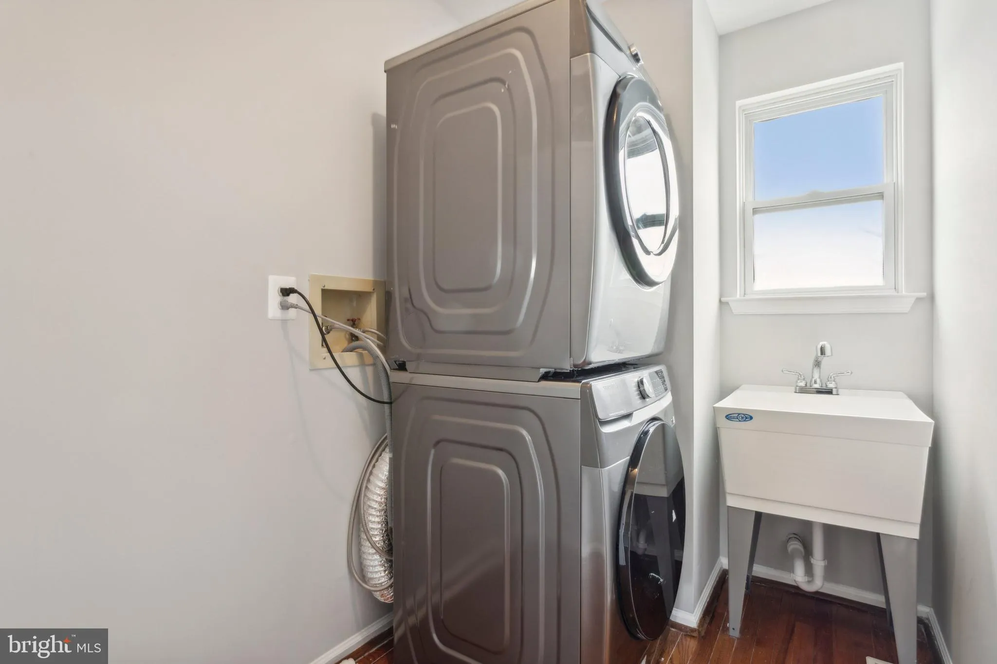 Sicklerville, New Jersey 08081, United States, 3 Bedrooms Bedrooms, ,3 BathroomsBathrooms,Residential,Active,41907