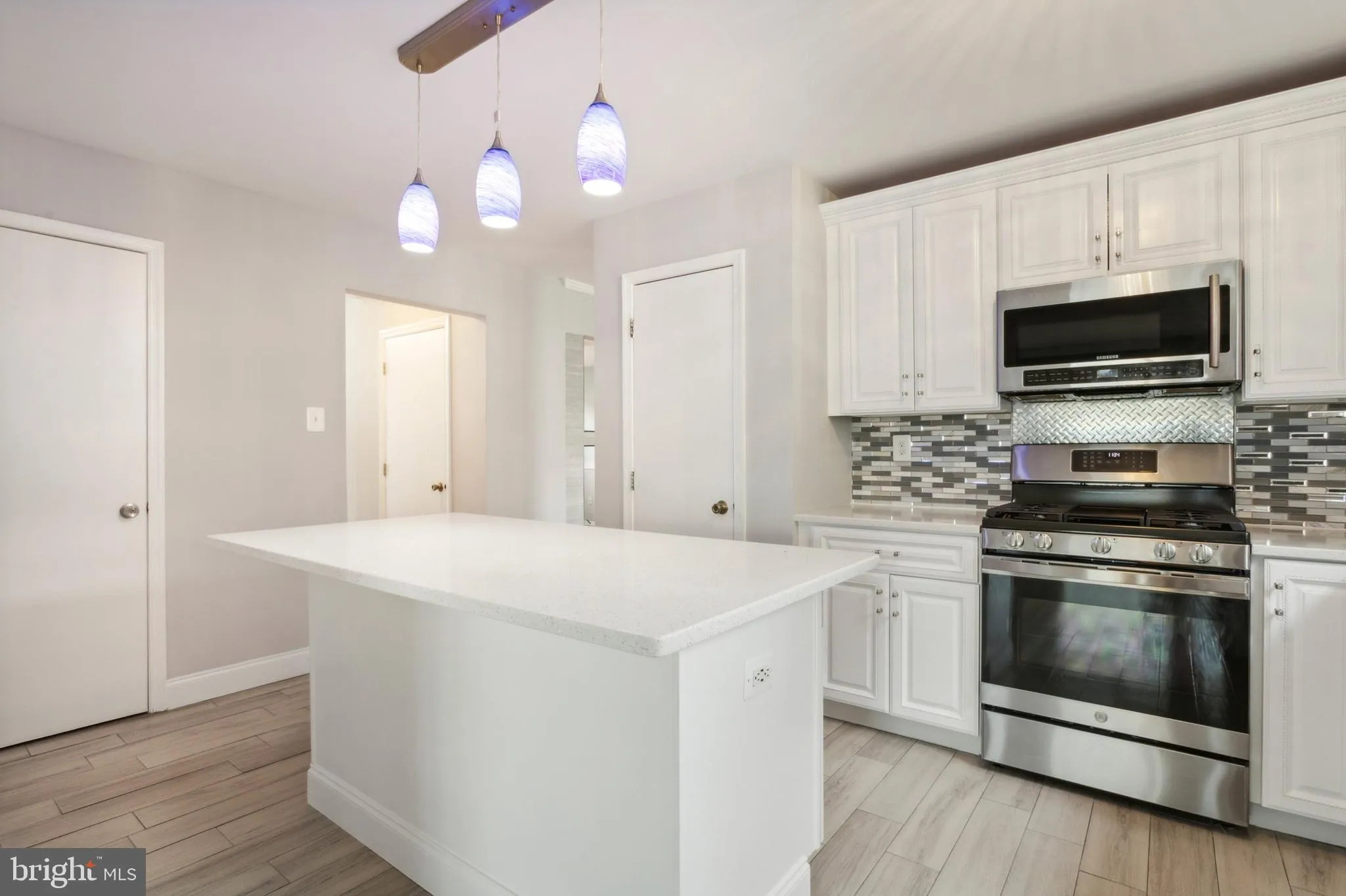 Sicklerville, New Jersey 08081, United States, 3 Bedrooms Bedrooms, ,3 BathroomsBathrooms,Residential,Active,41907