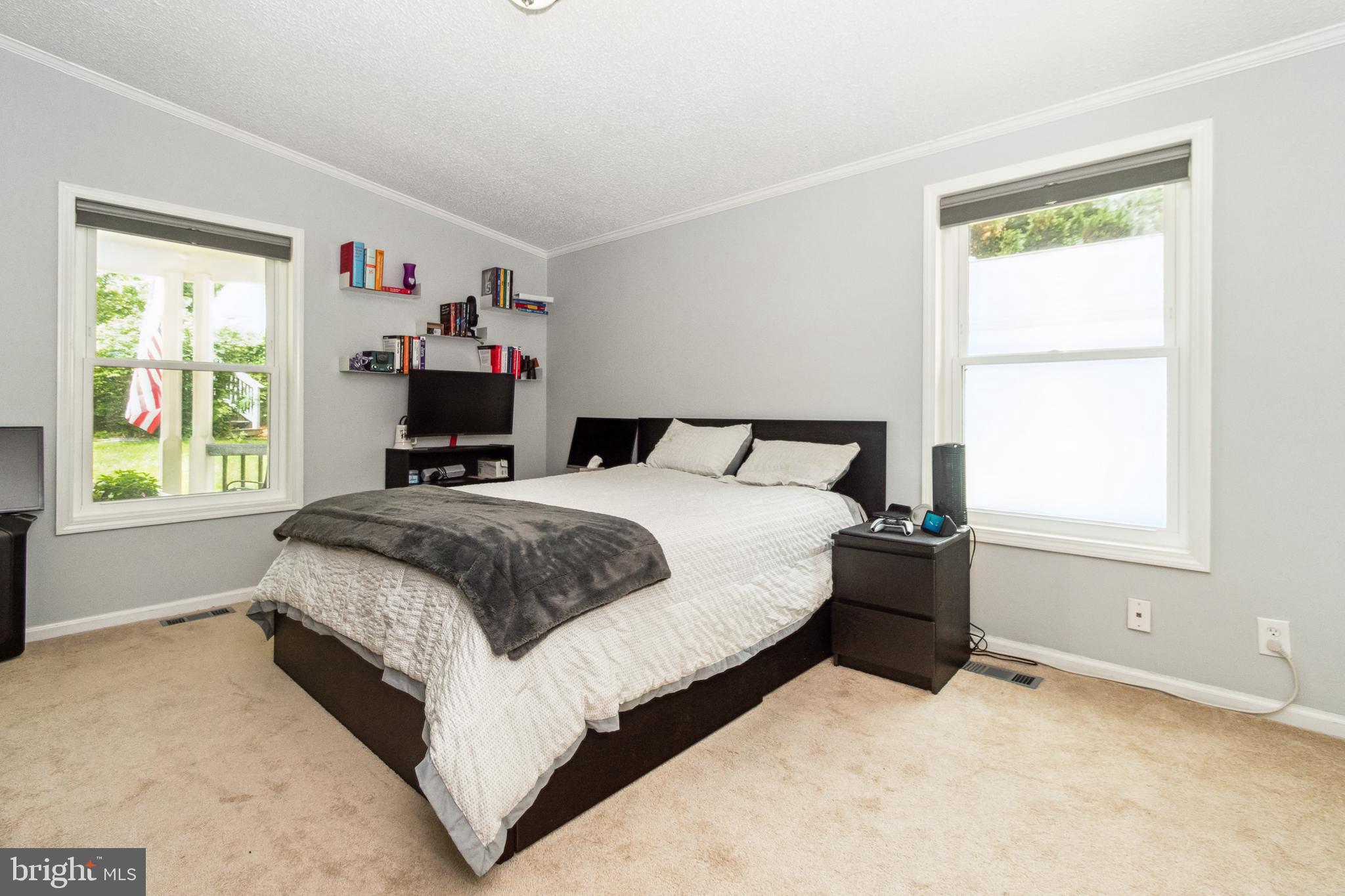 SIGNAL HILL - Residential