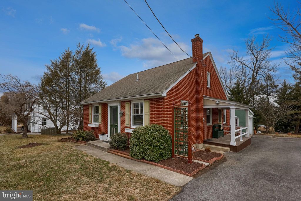 Photo of 120 Lancaster Avenue, STRASBURG, PA 17579 (MLS # PALA2081822)