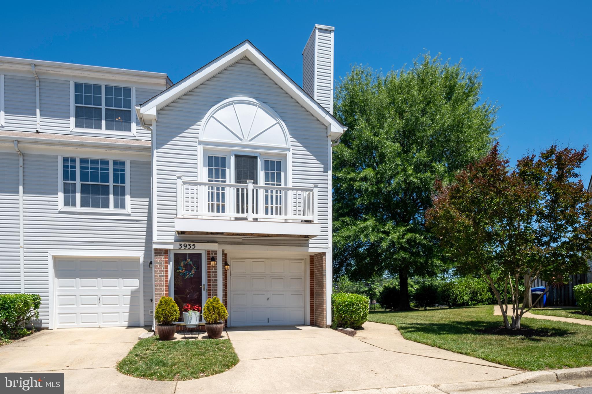3935 ETTRICK COURT 31