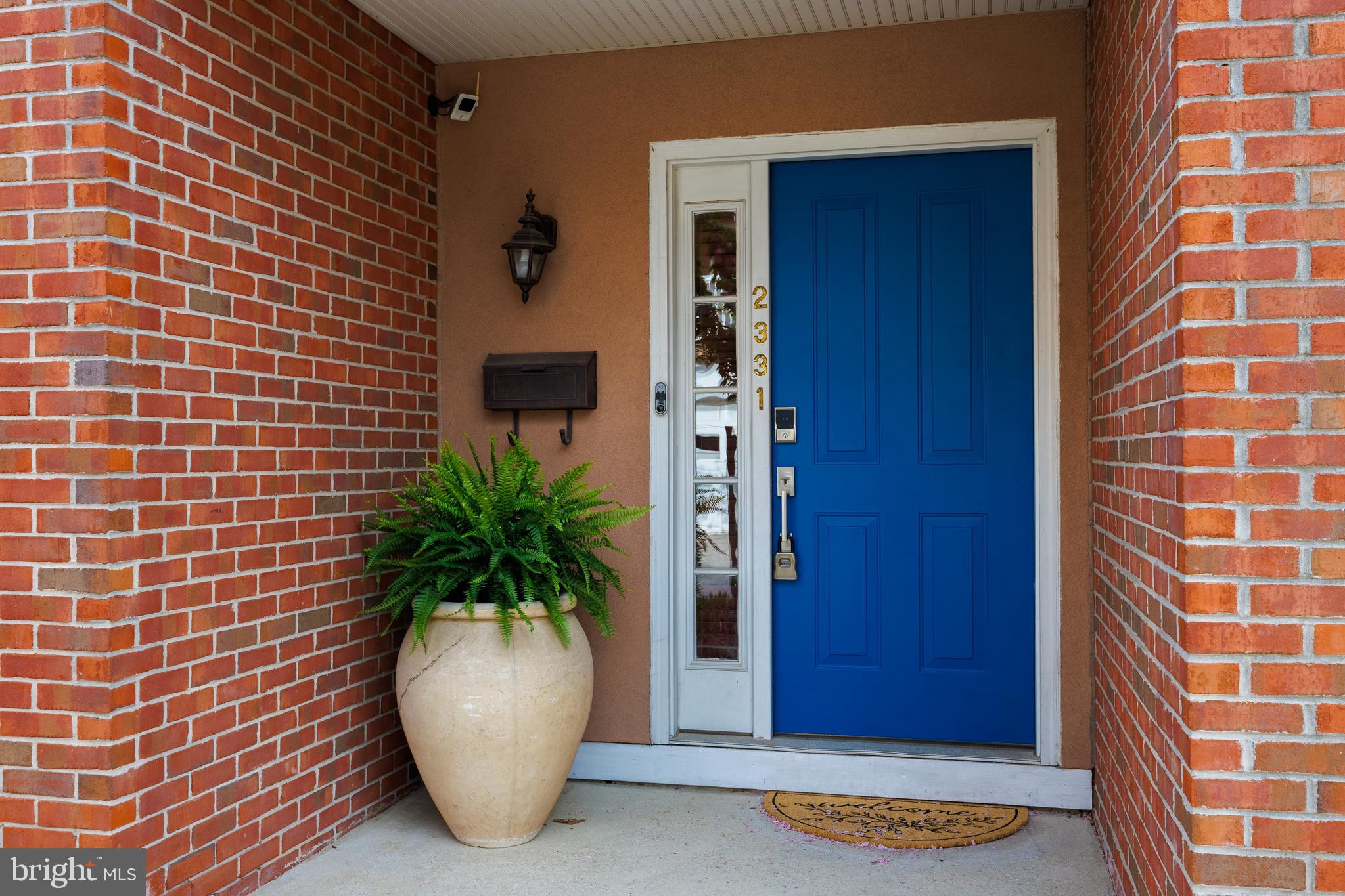 2331 CAMBRIDGE WALK