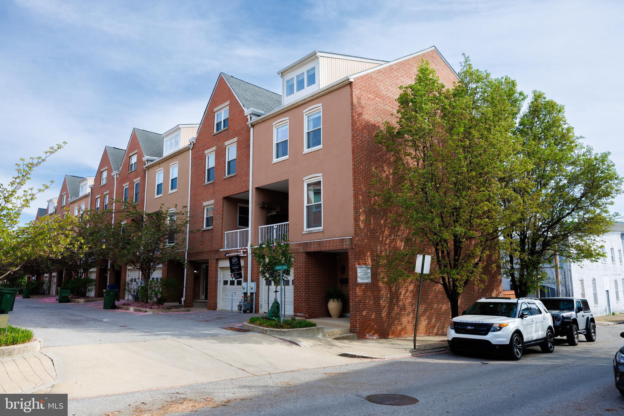 2331 CAMBRIDGE WALK