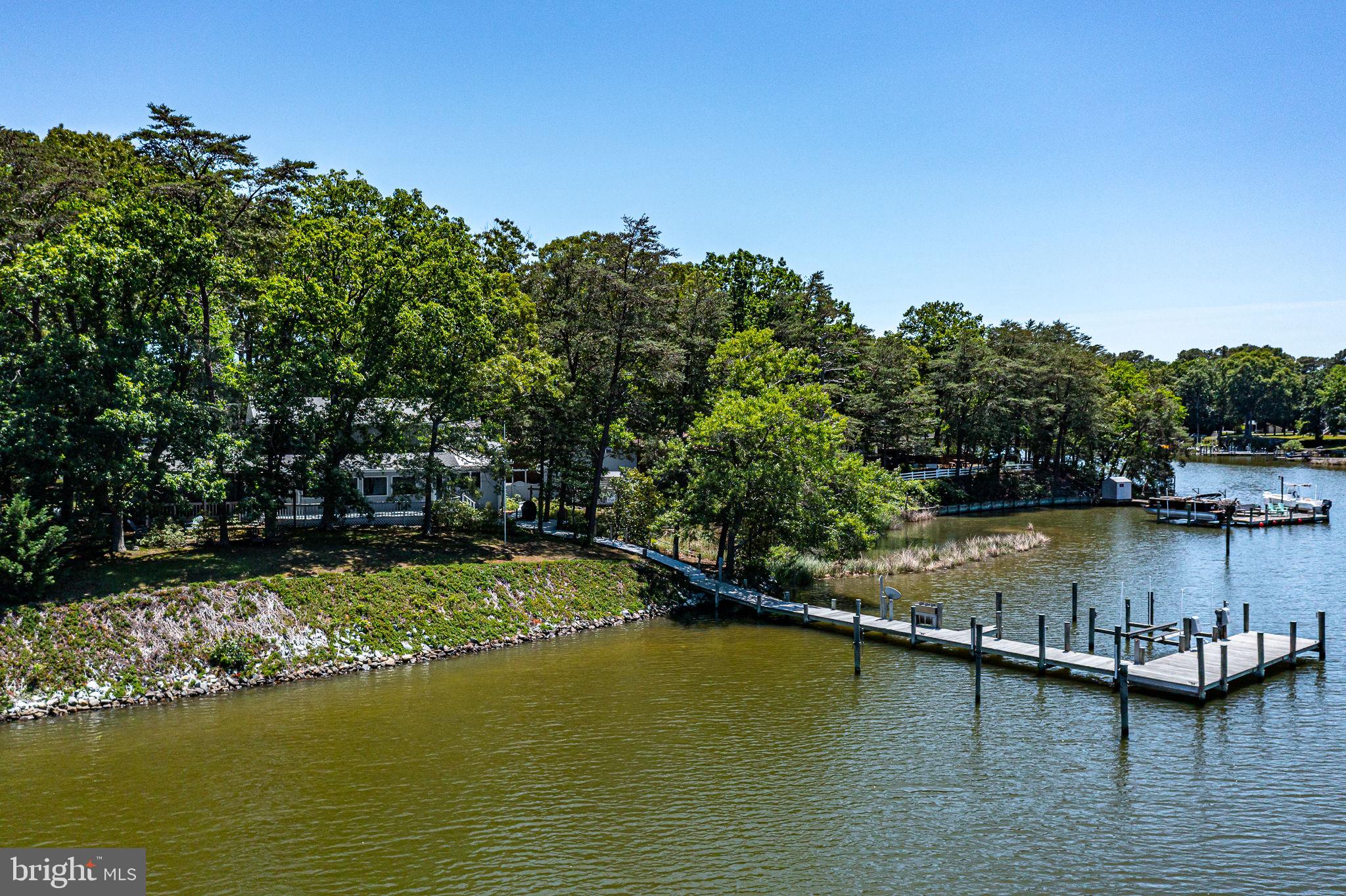 621 HARBOR DRIVE
