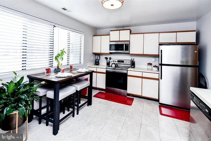 PROPHECY - Residential Lease