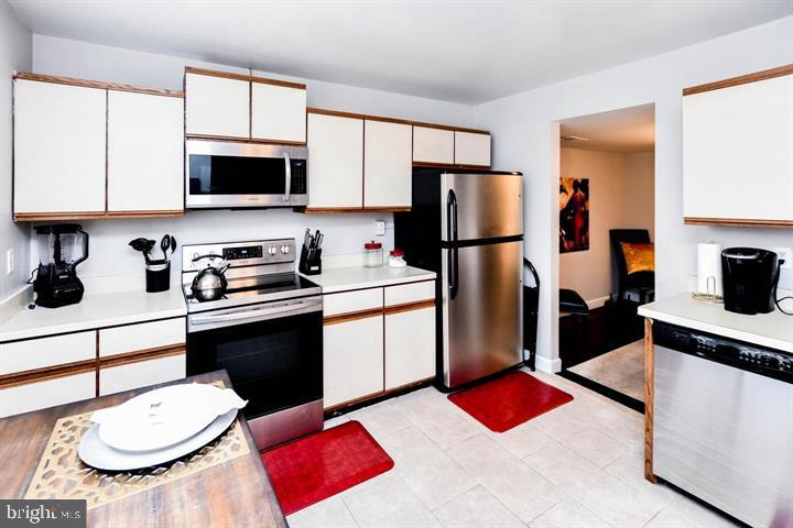 PROPHECY - Residential Lease