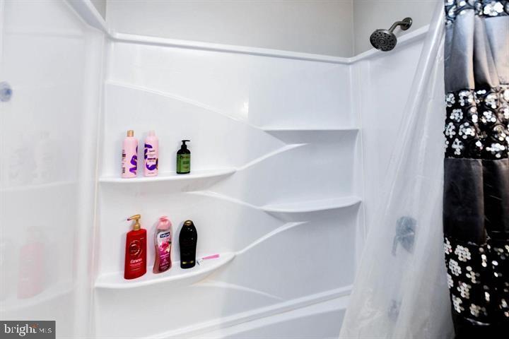 PROPHECY - Residential Lease