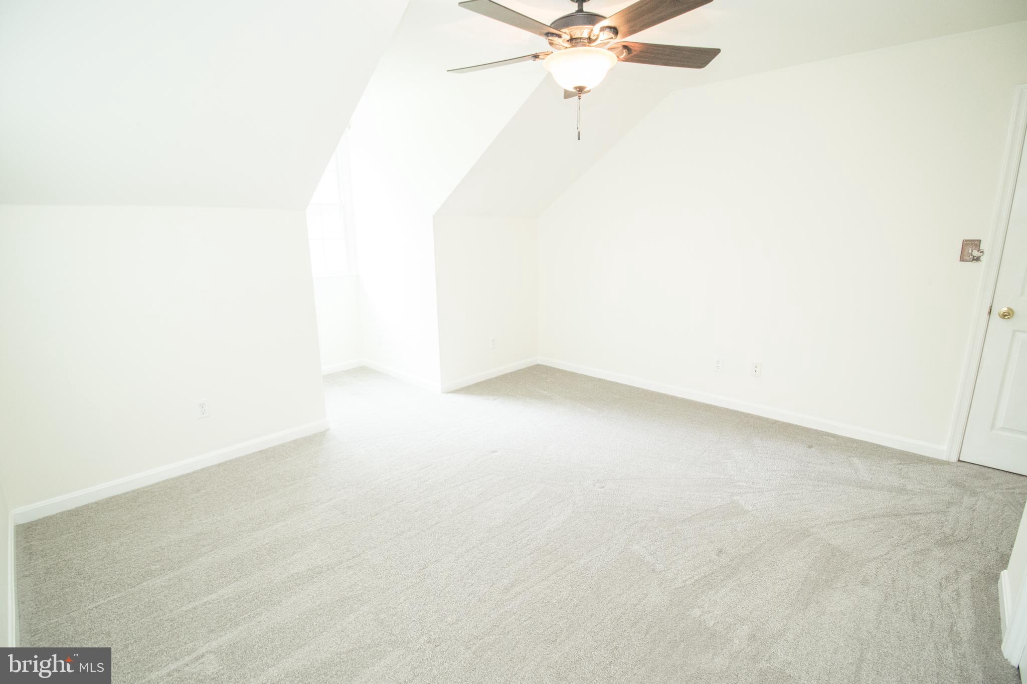 MALLARD CREEK - Residential