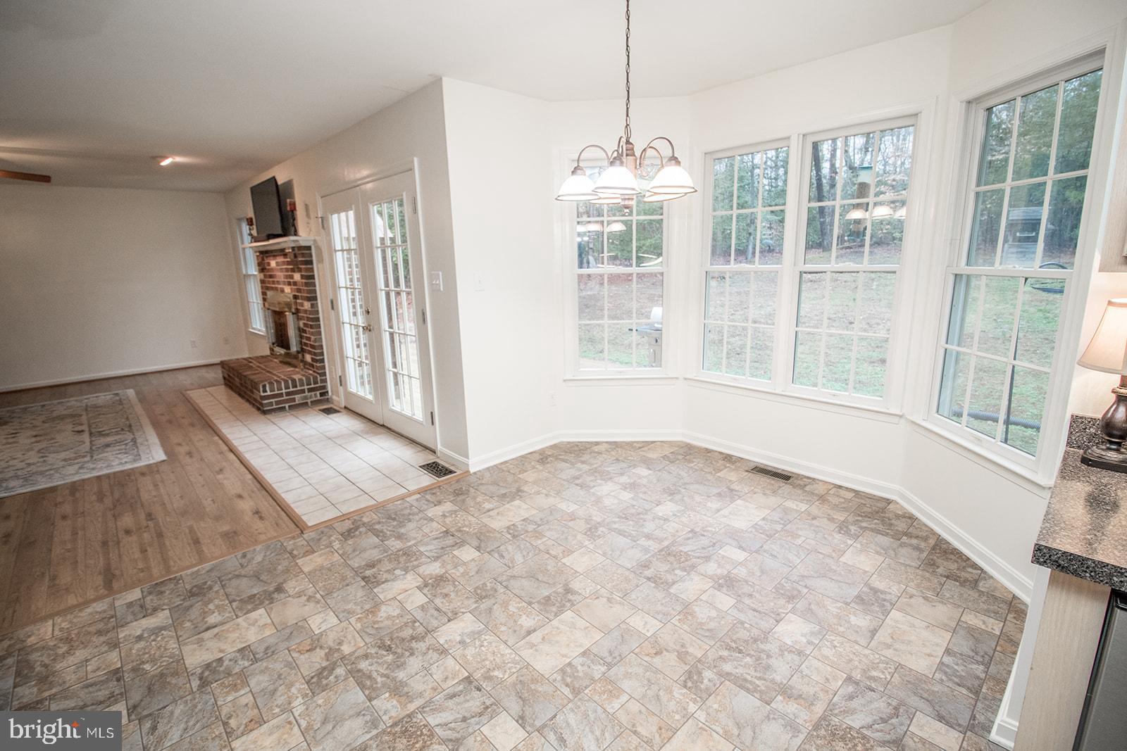 MALLARD CREEK - Residential