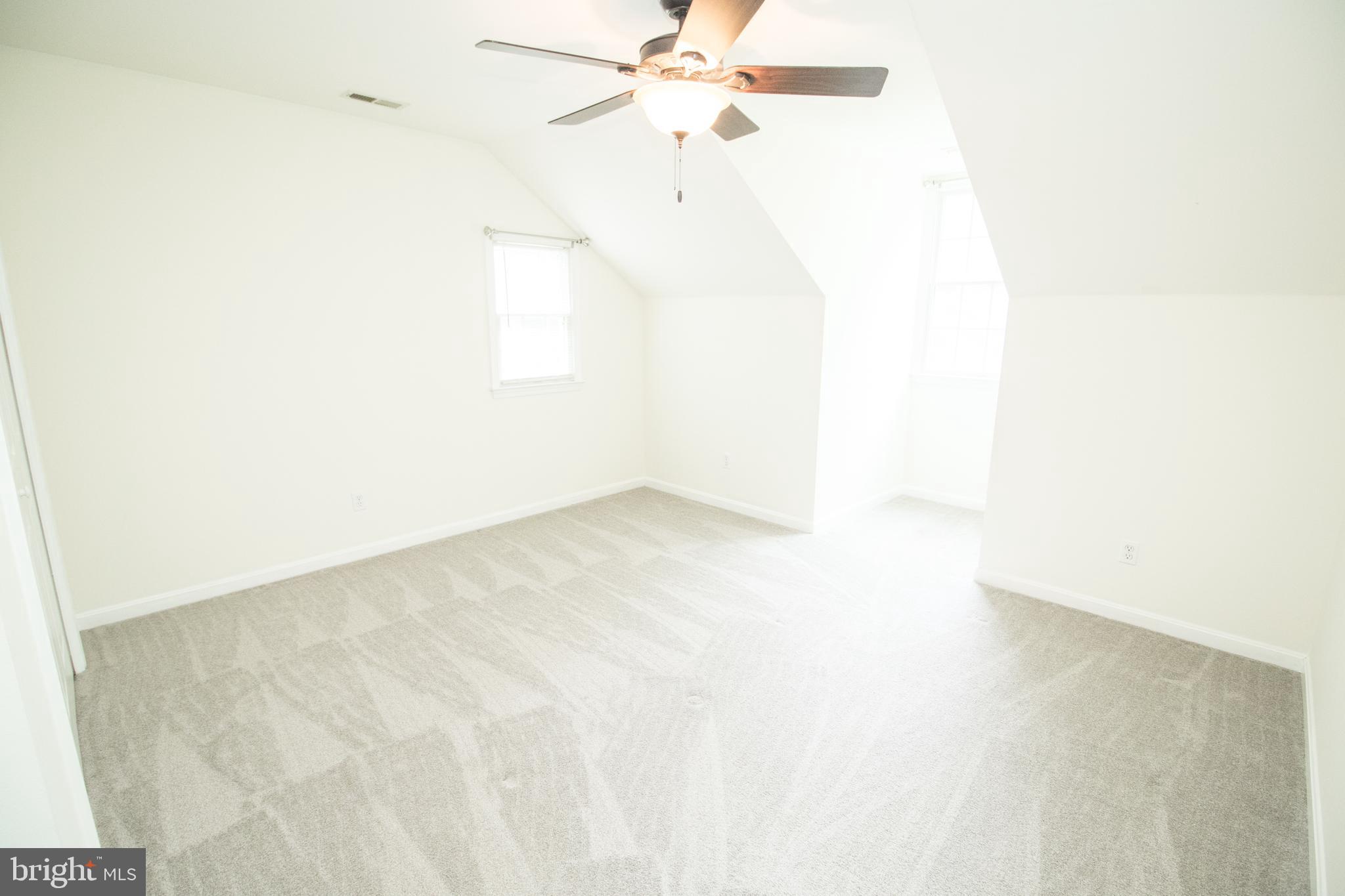 MALLARD CREEK - Residential