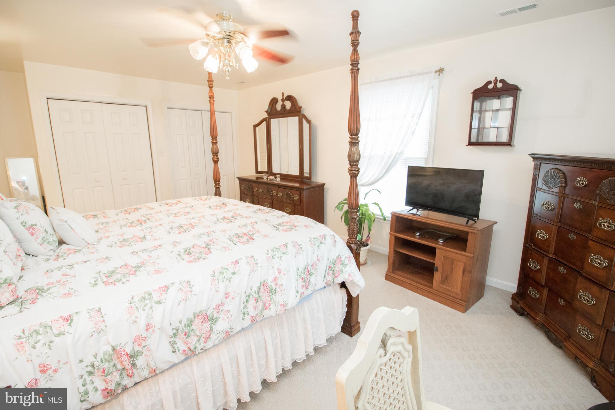 MALLARD CREEK - Residential