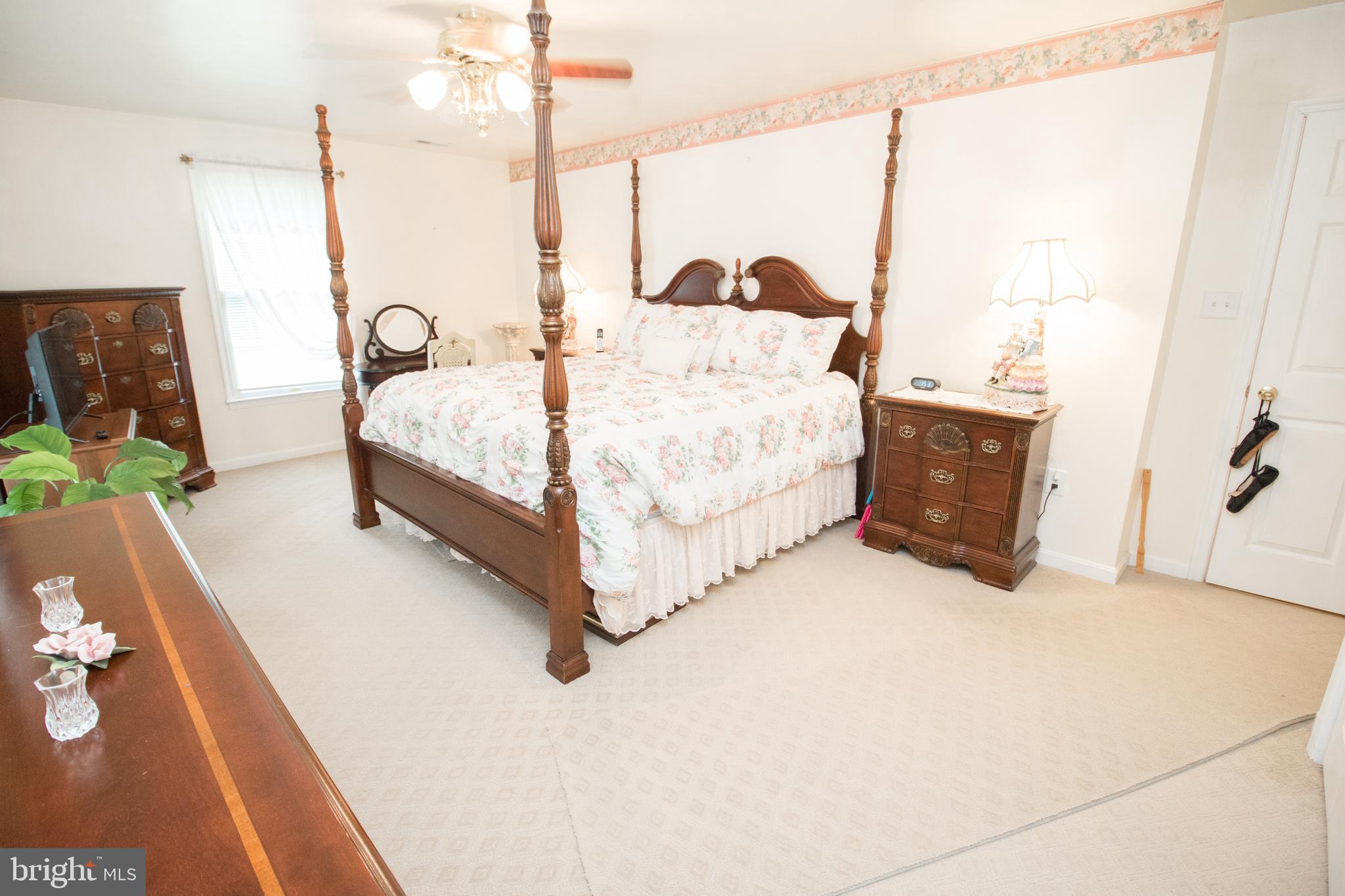 MALLARD CREEK - Residential