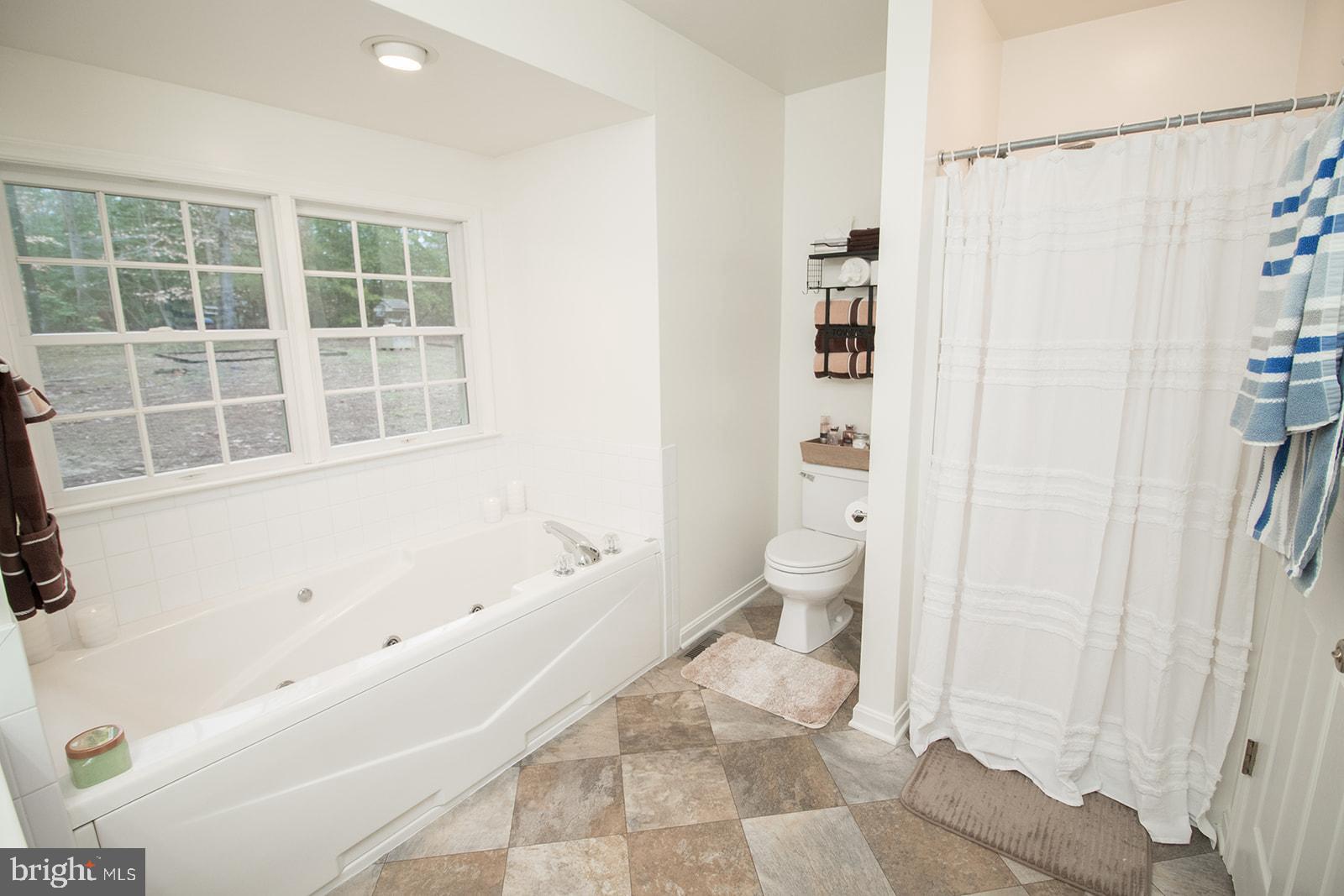 MALLARD CREEK - Residential