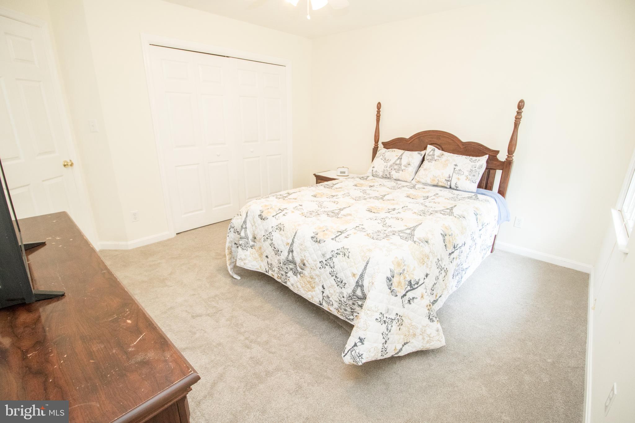 MALLARD CREEK - Residential