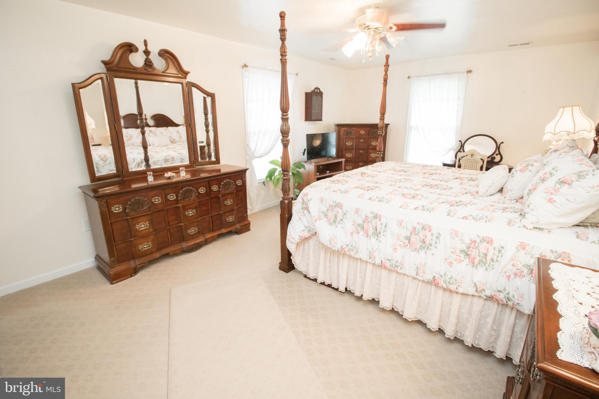 MALLARD CREEK - Residential