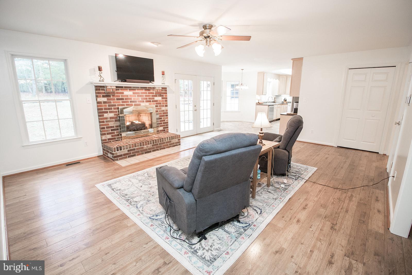 MALLARD CREEK - Residential