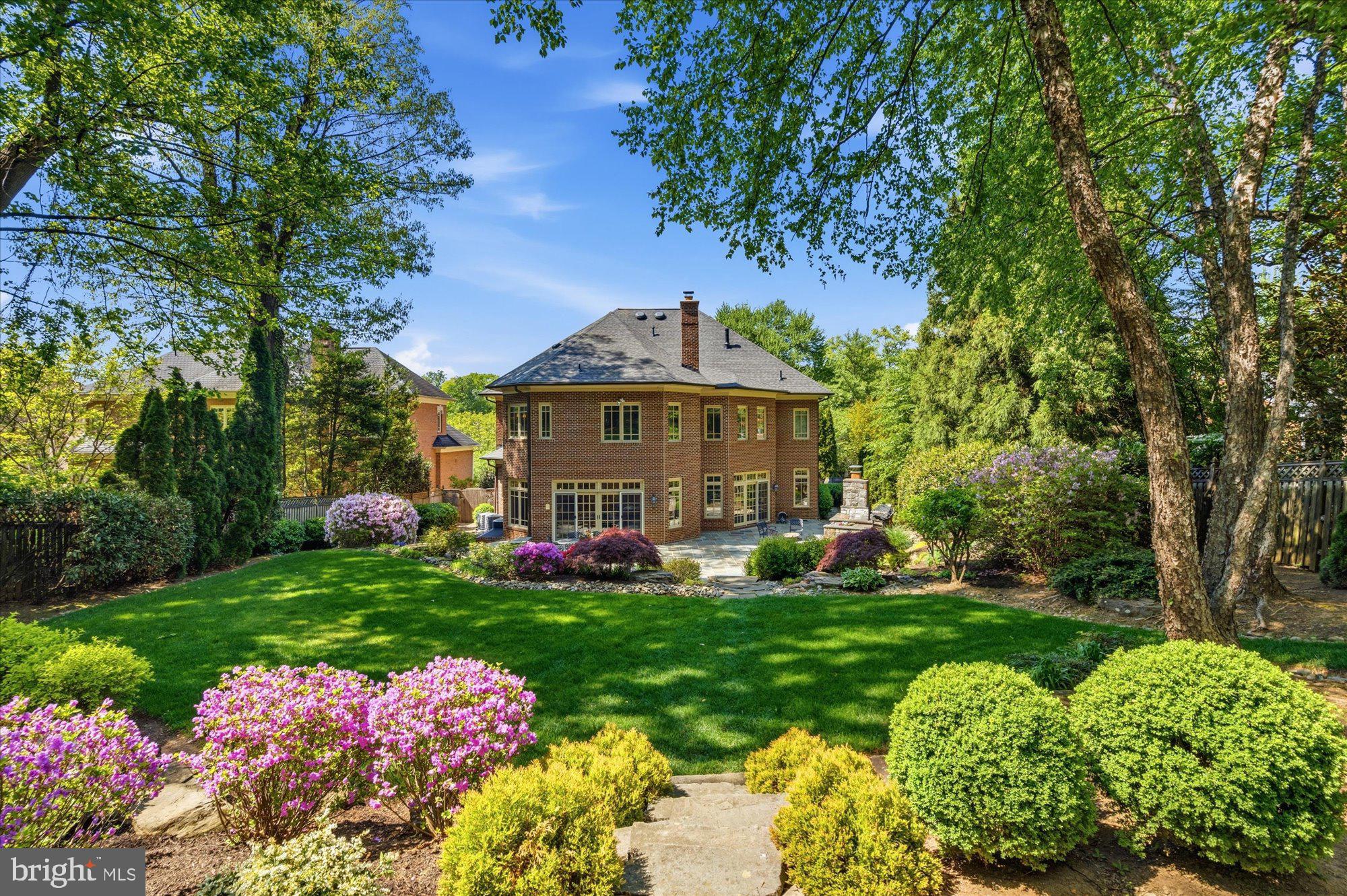 6704 HONESTY DRIVE