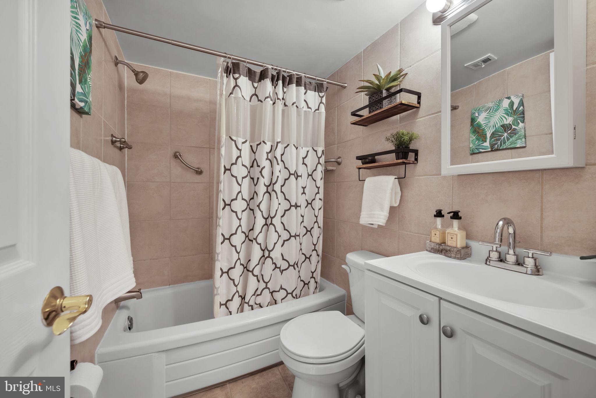 FAIRFAX HERITAGE - Residential