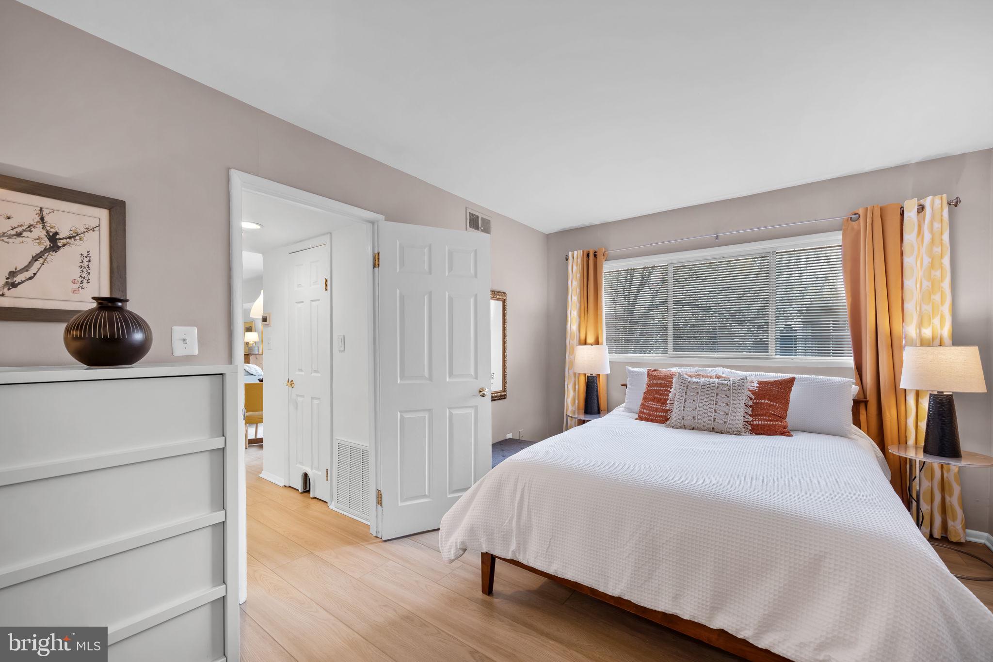 FAIRFAX HERITAGE - Residential