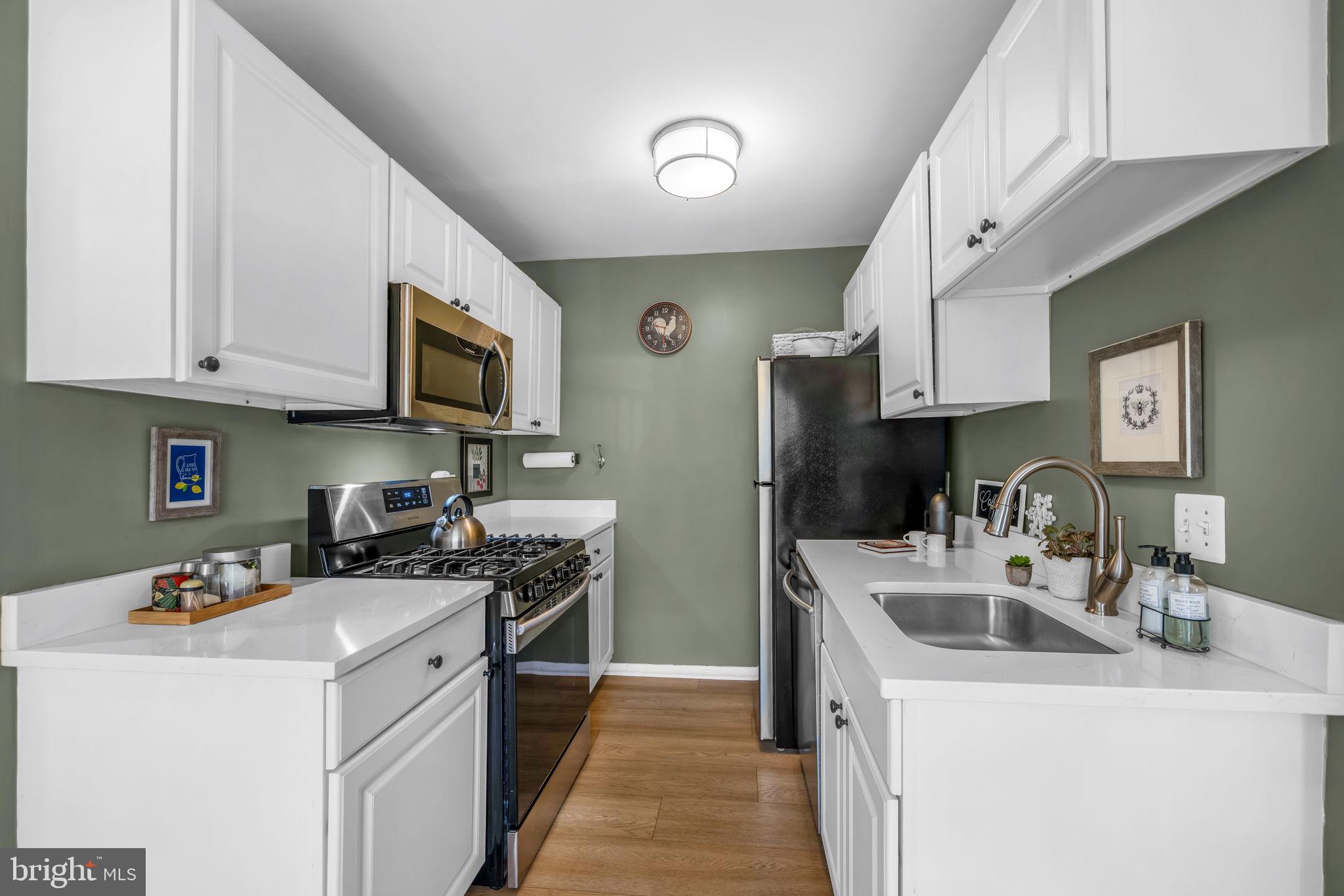 FAIRFAX HERITAGE - Residential