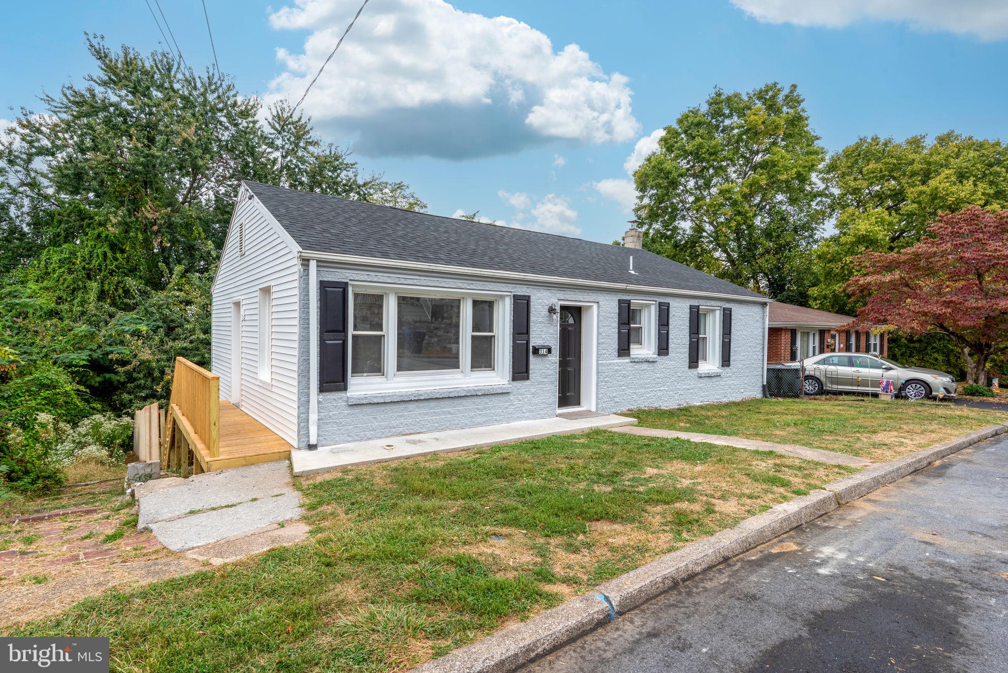 COTTAGE HILL - Residential