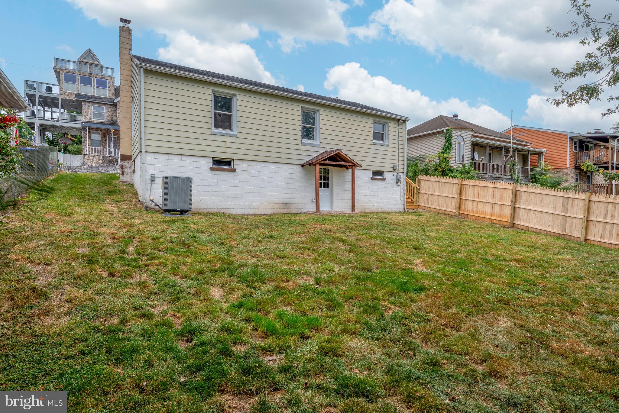 COTTAGE HILL - Residential