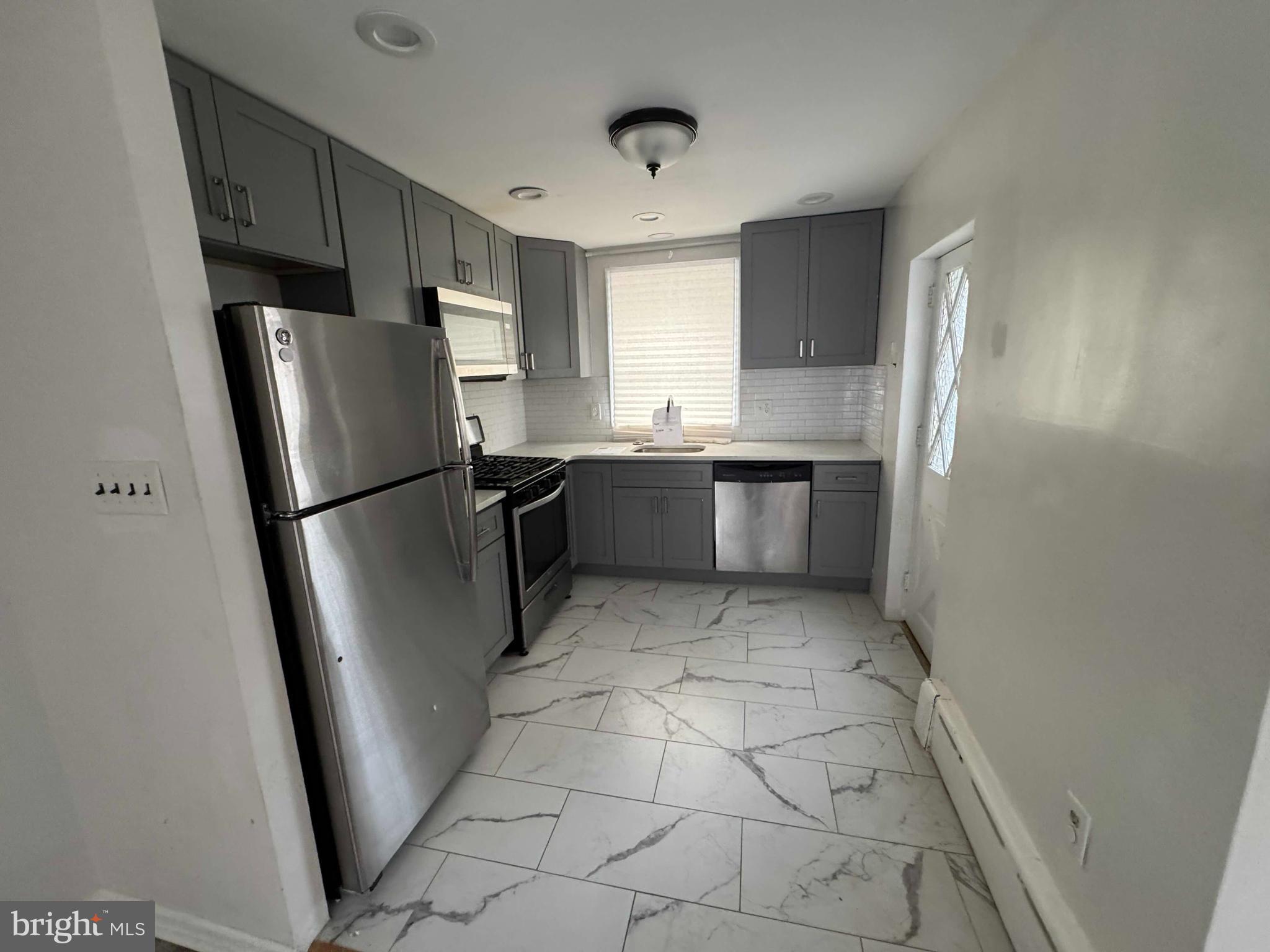 1133 MERCY STREET