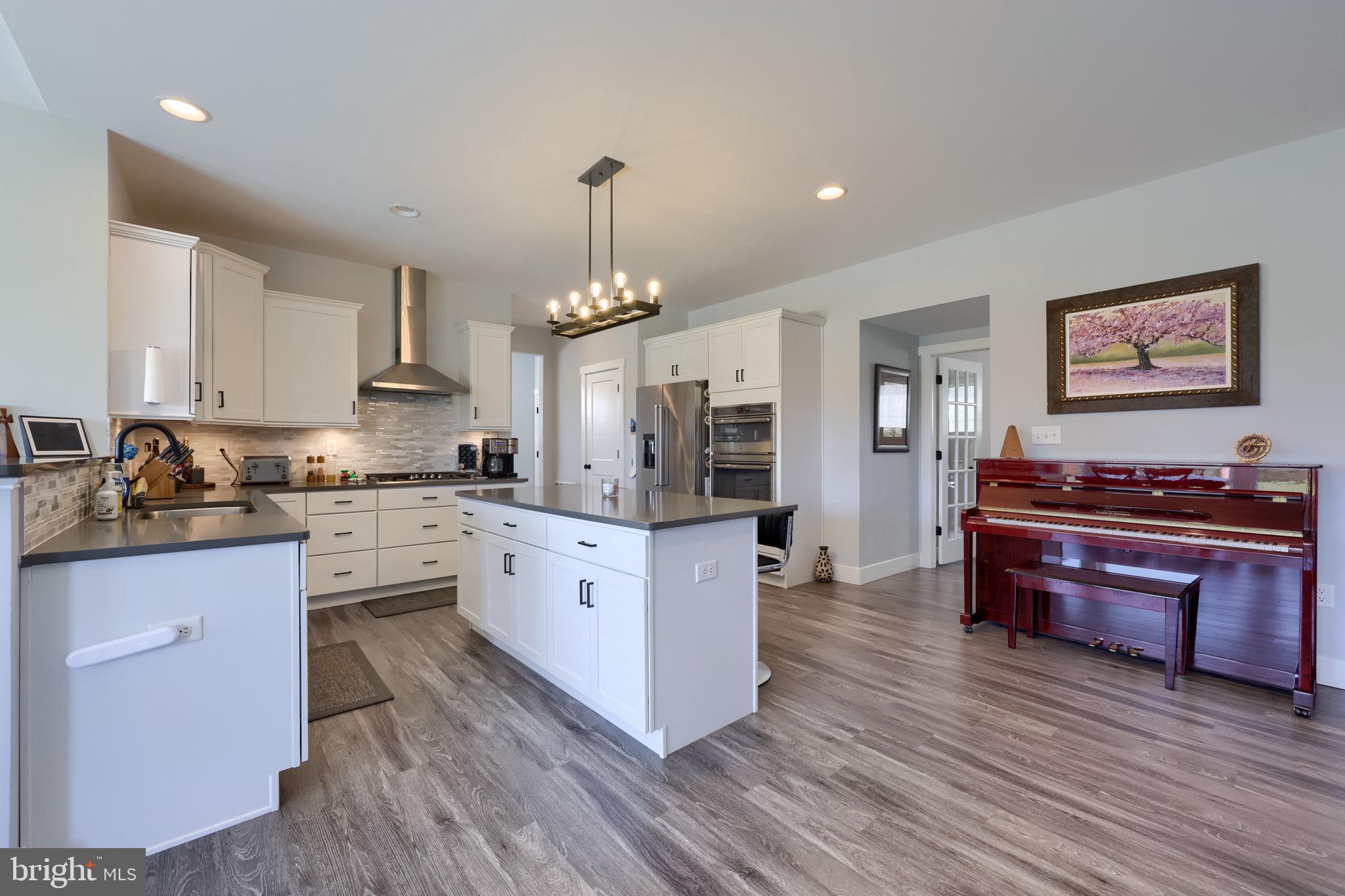 DONWOOD ESTATES - Residential