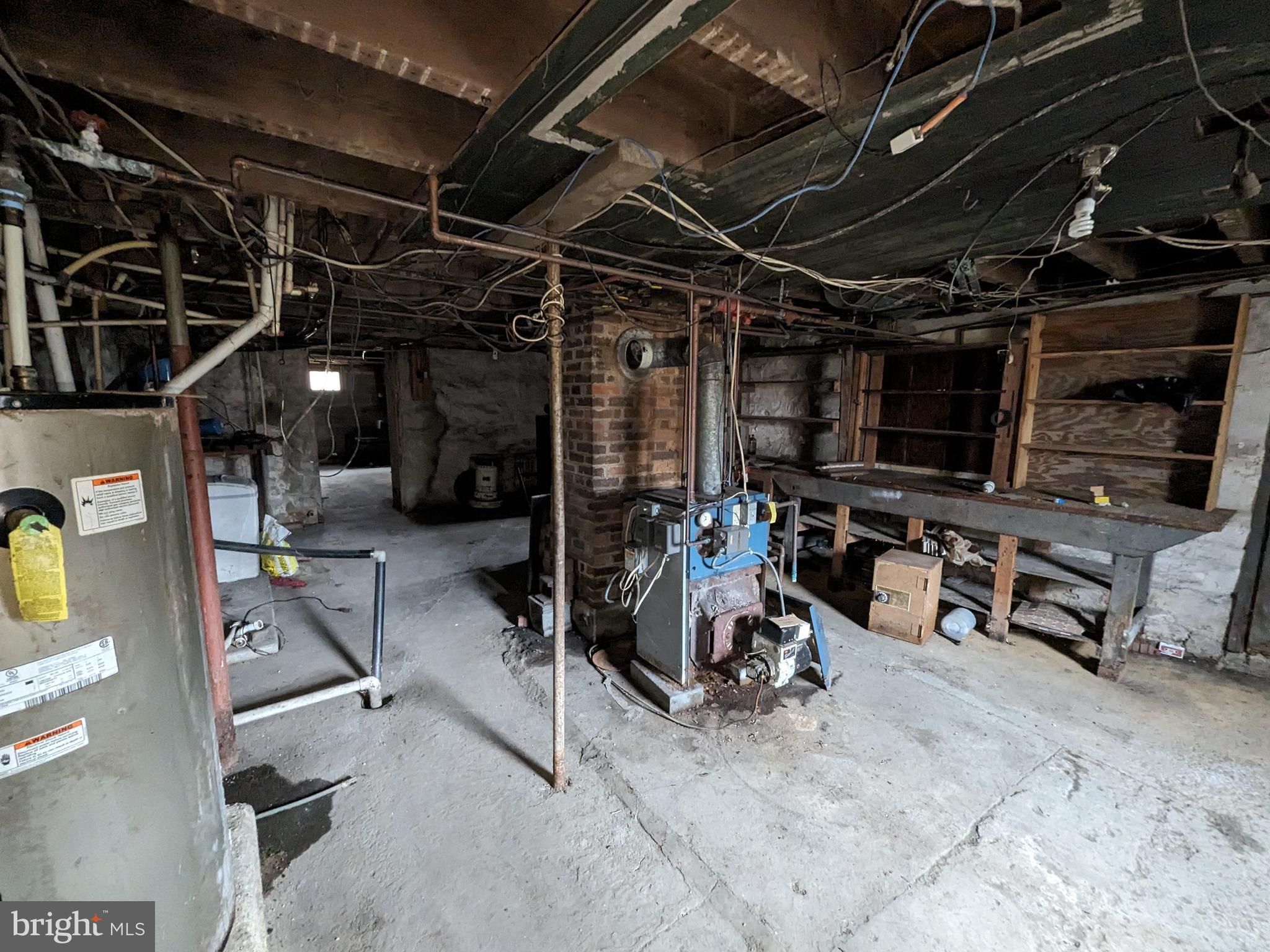 SINKING VALLEY - Residential