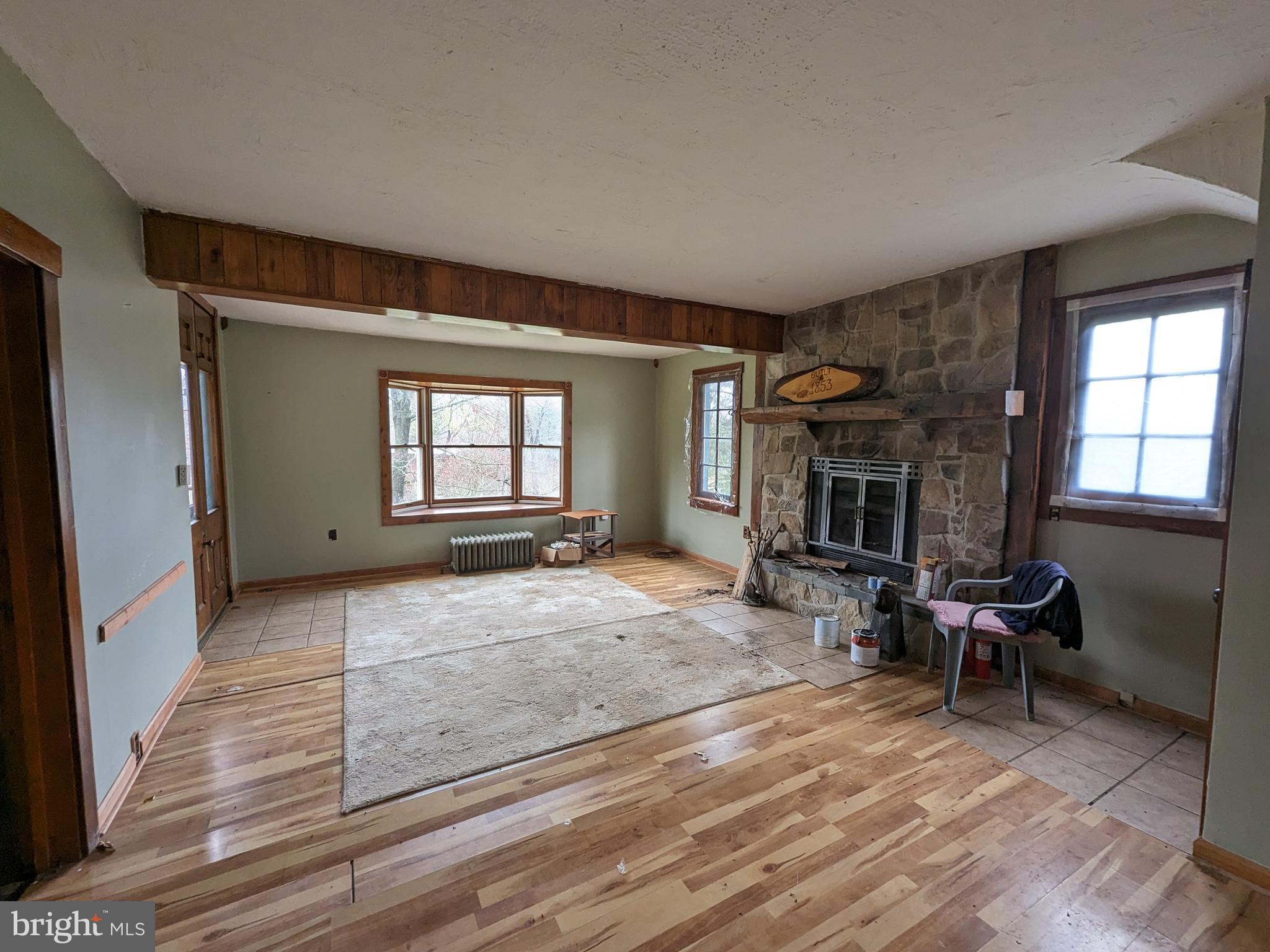 SINKING VALLEY - Residential