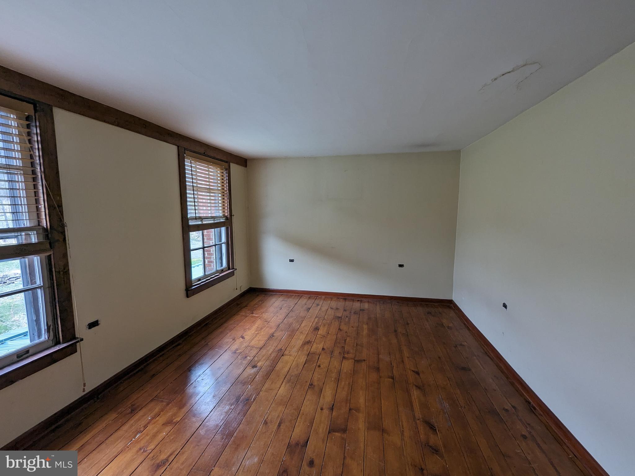 SINKING VALLEY - Residential