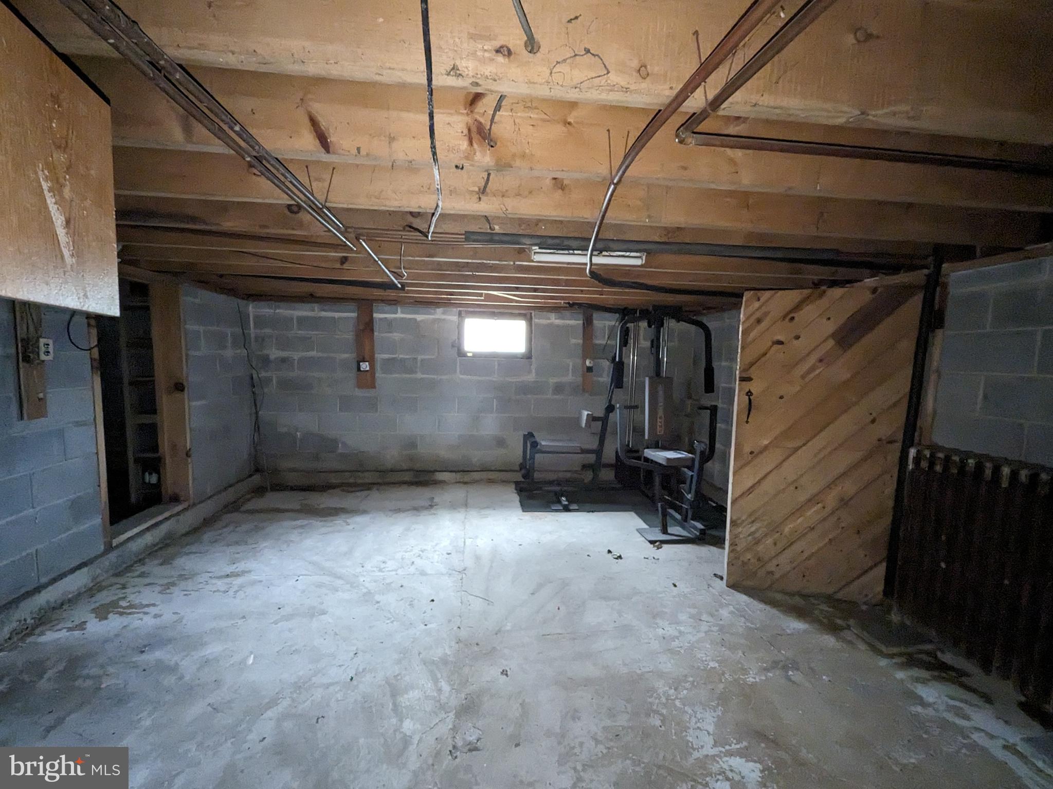 SINKING VALLEY - Residential