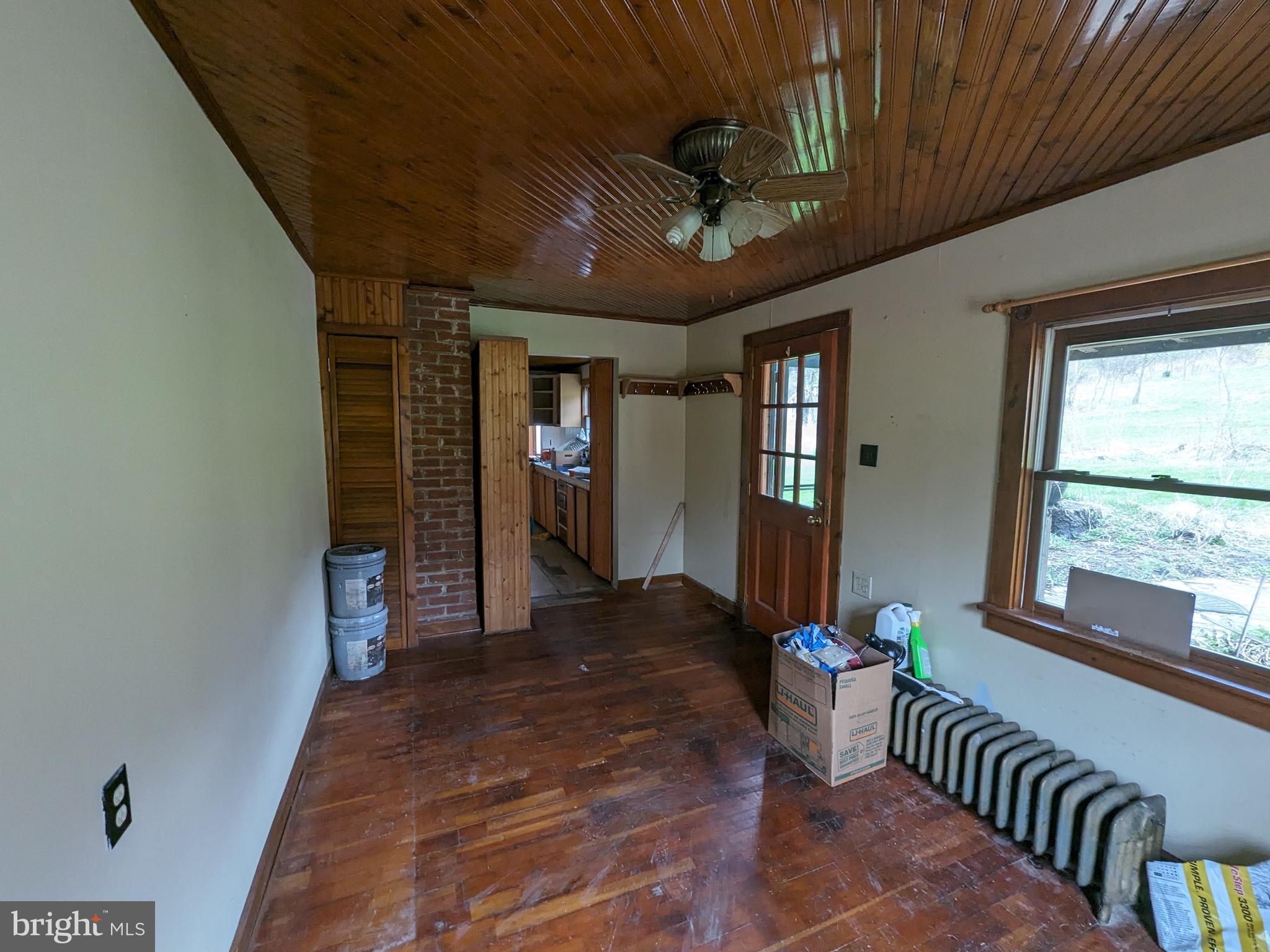 SINKING VALLEY - Residential