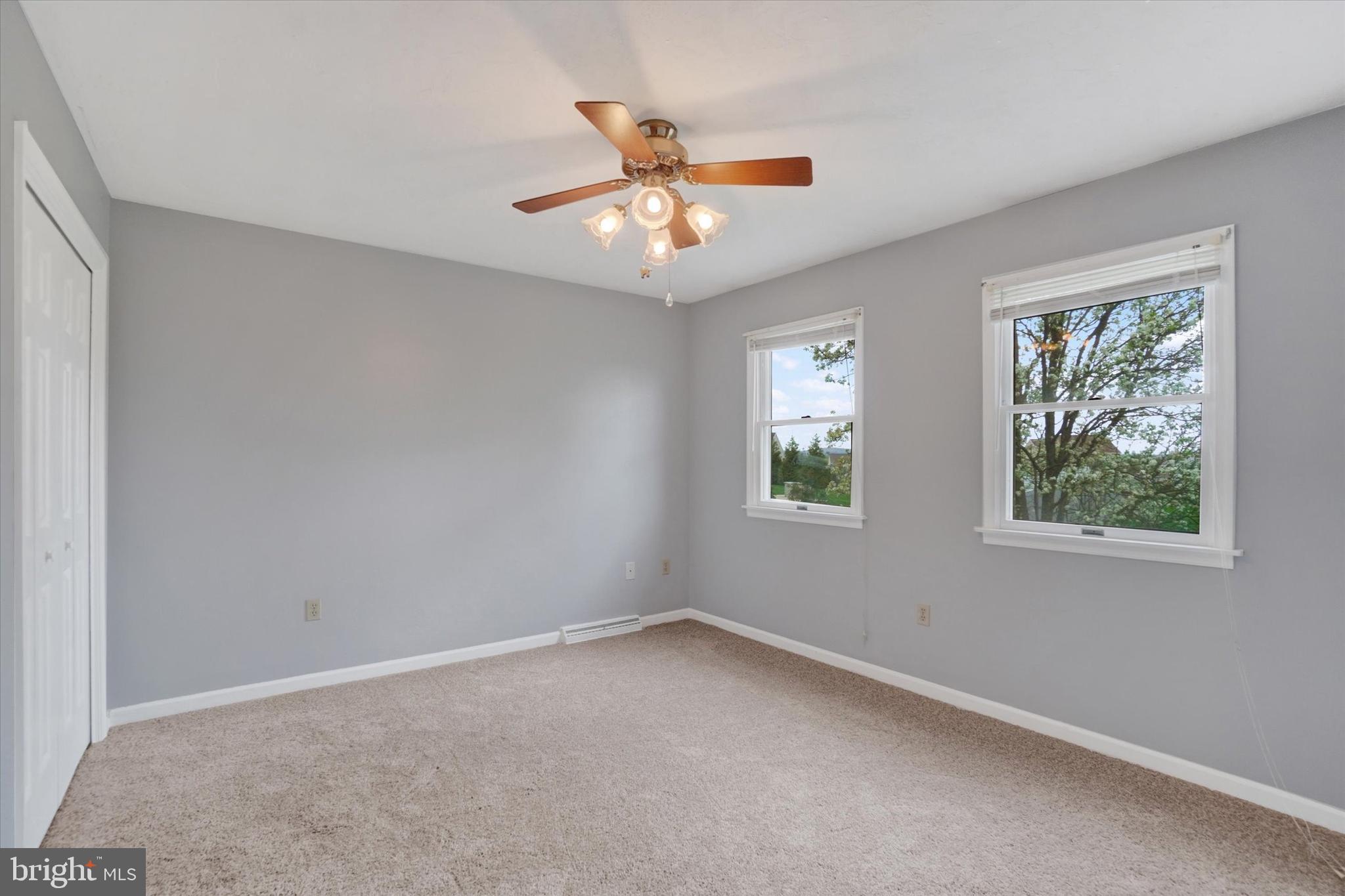 EAST MANCHESTER TWP. - Residential