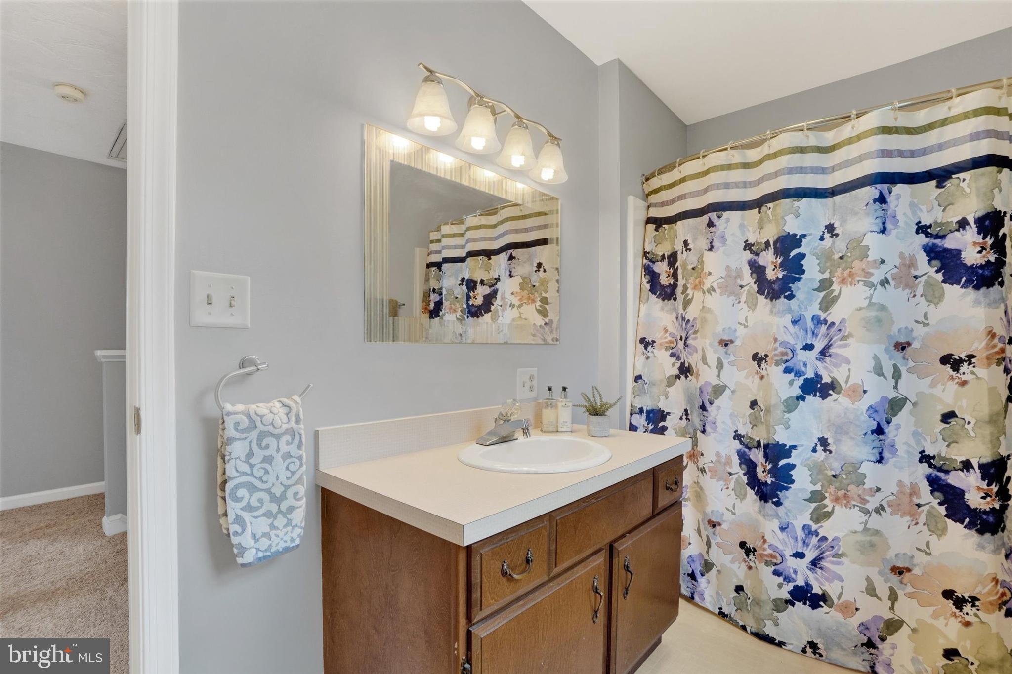 EAST MANCHESTER TWP. - Residential