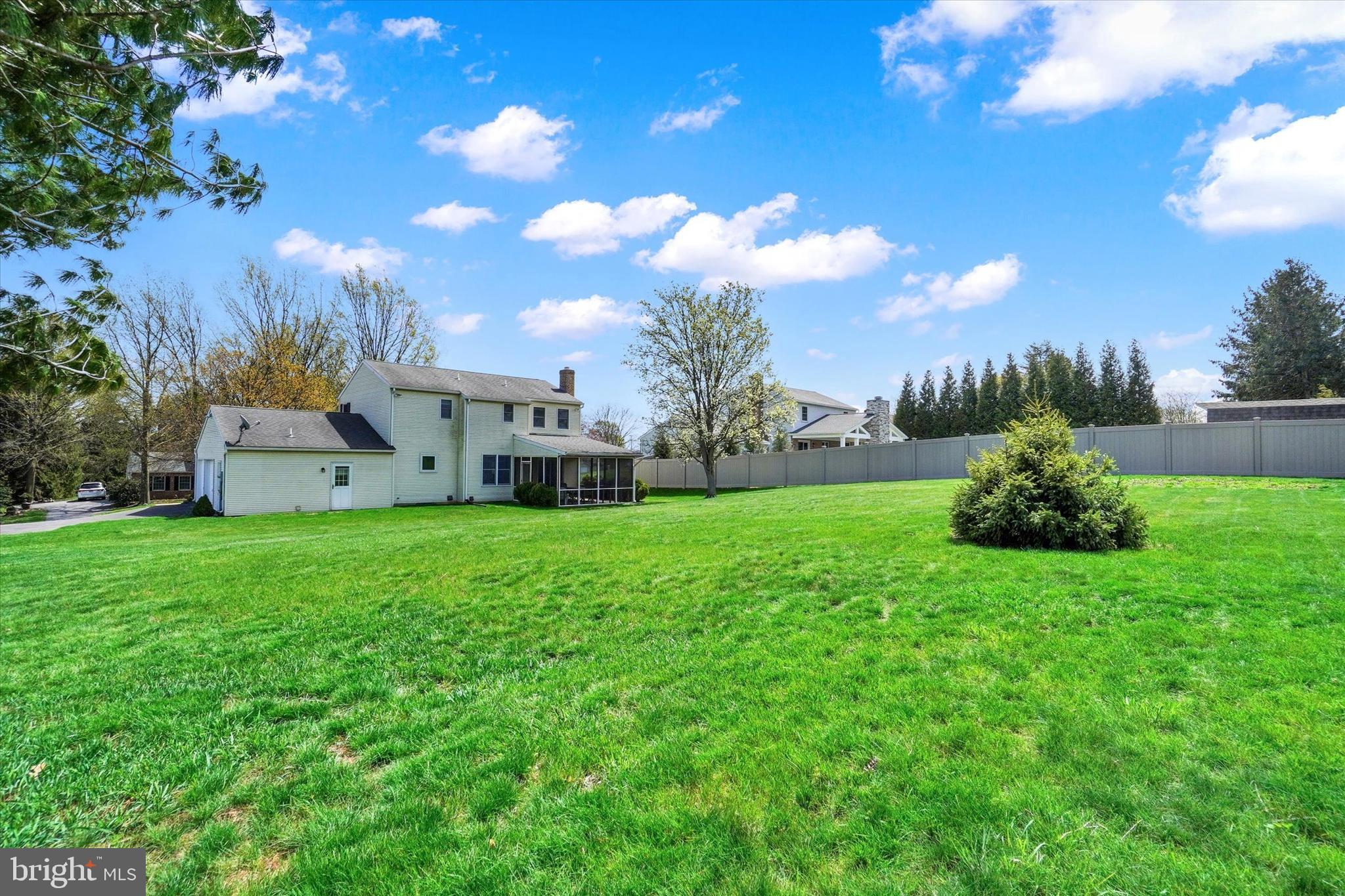 EAST MANCHESTER TWP. - Residential