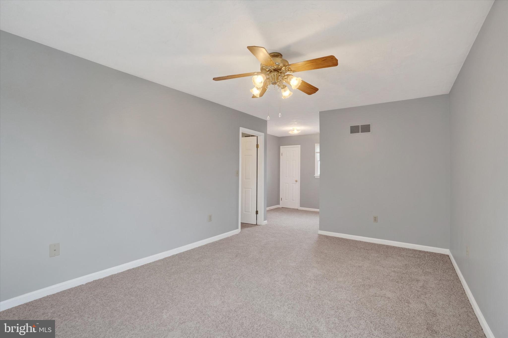 EAST MANCHESTER TWP. - Residential