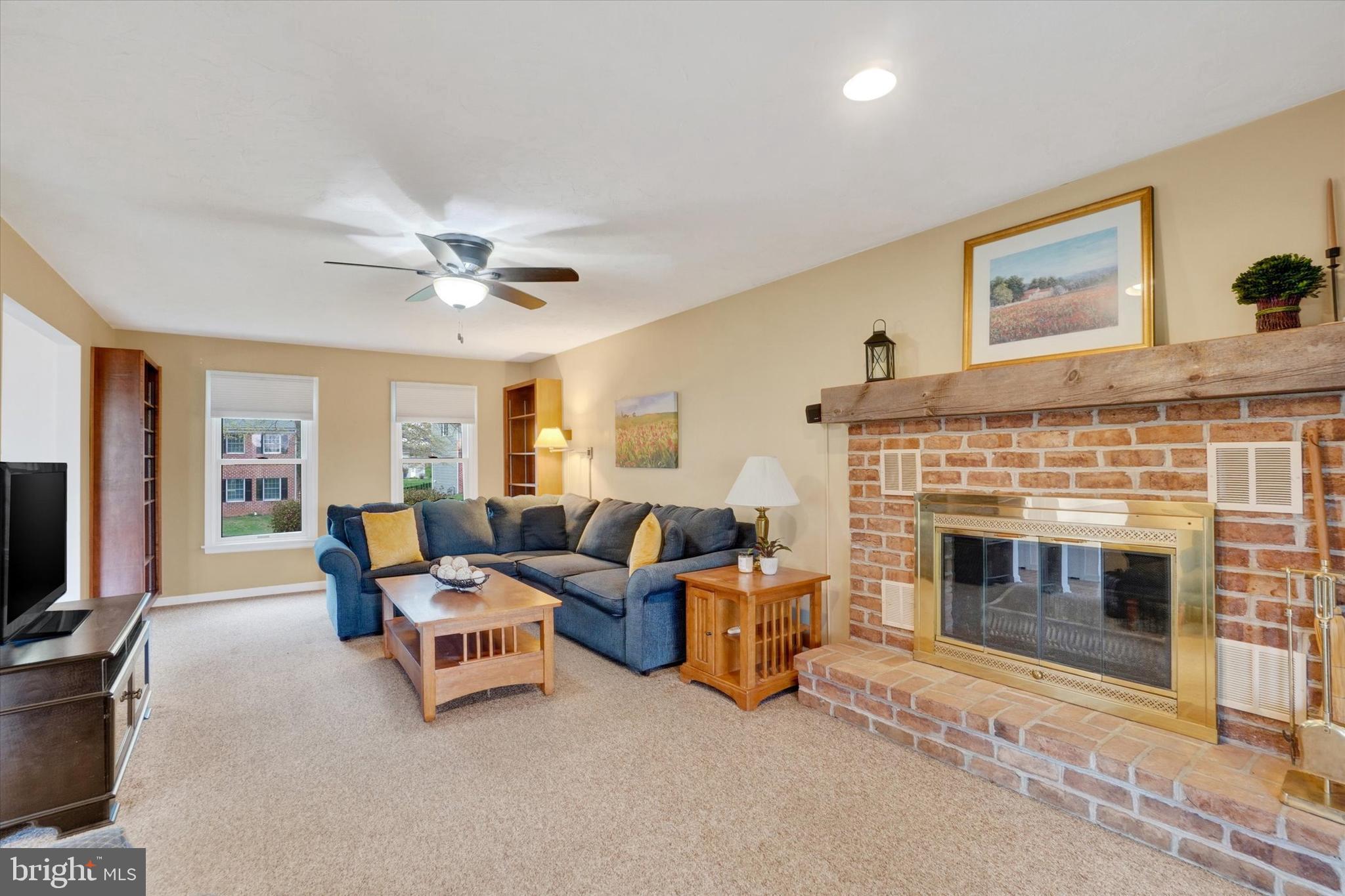 EAST MANCHESTER TWP. - Residential