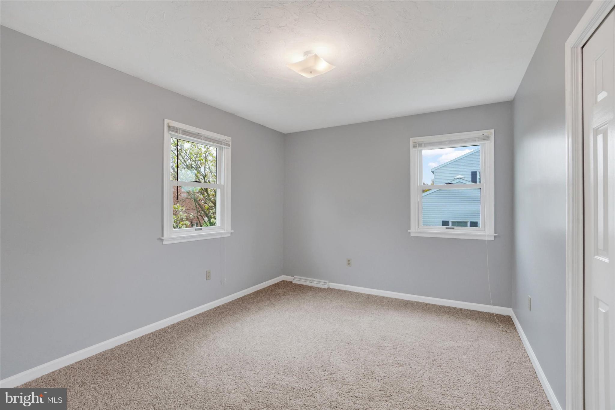 EAST MANCHESTER TWP. - Residential