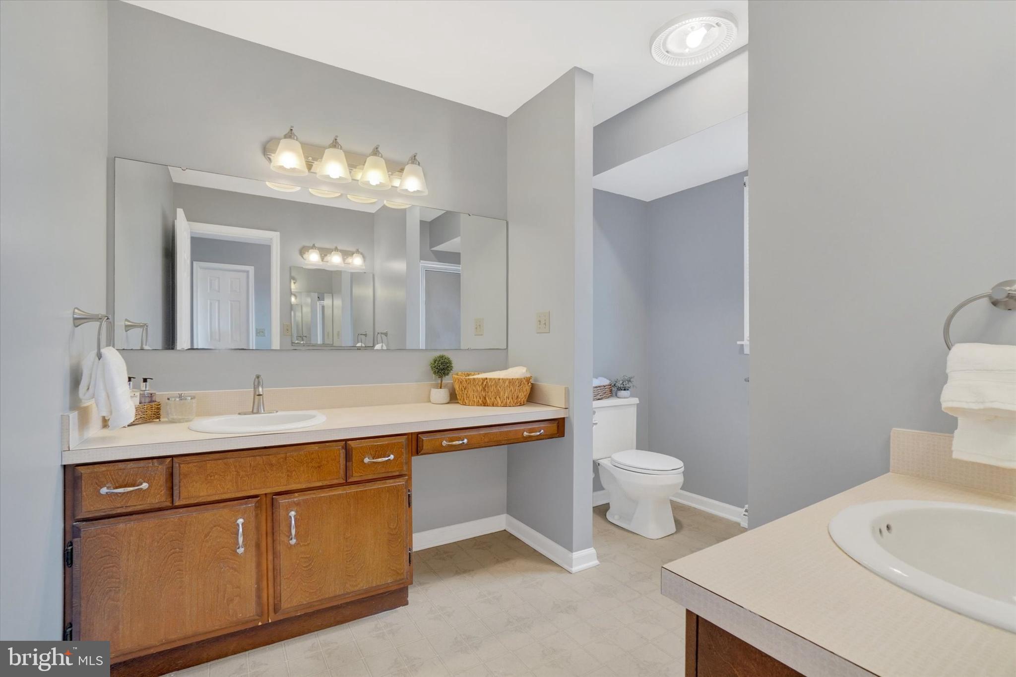 EAST MANCHESTER TWP. - Residential