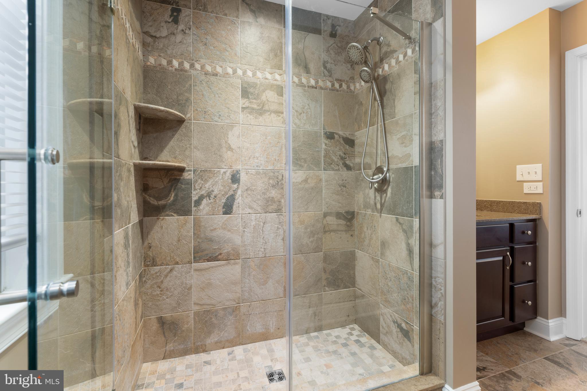 OAKS OF HARFORD - Residential